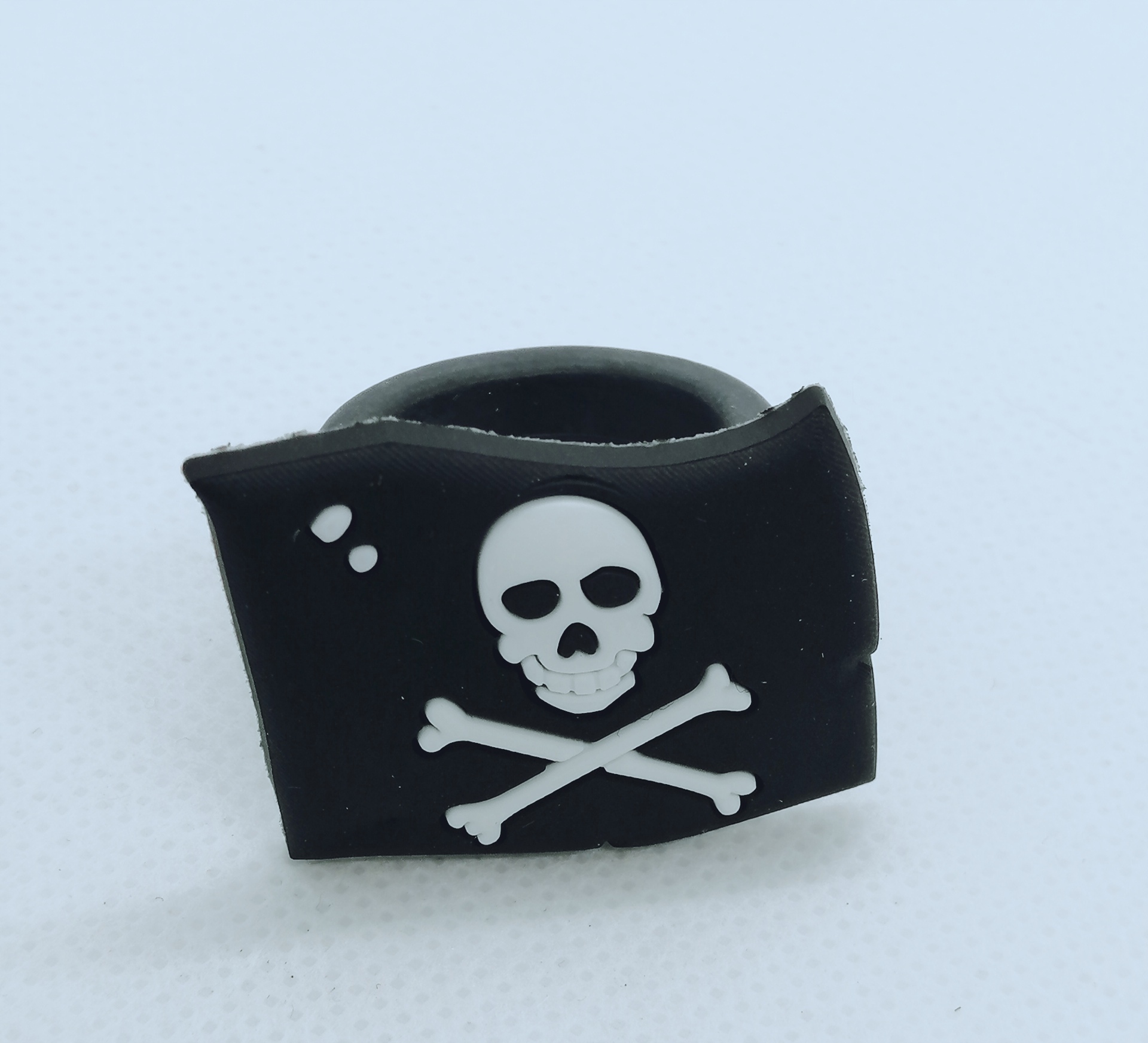 

Gumowy Pierścień Pirata z Czaszką