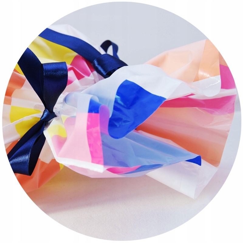 TORBA PREZENTOWA WOREK PREZENTOWY KOLOROWE KWADRATY 30x45CM Marka Pakado