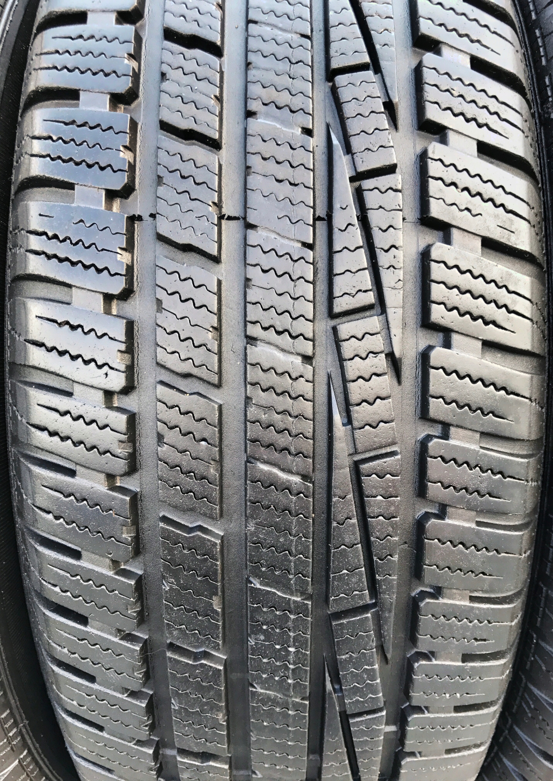 4x 215/65R16 GOODYEAR UG PERFORMANCE 98H ZIMA Marka Goodyear