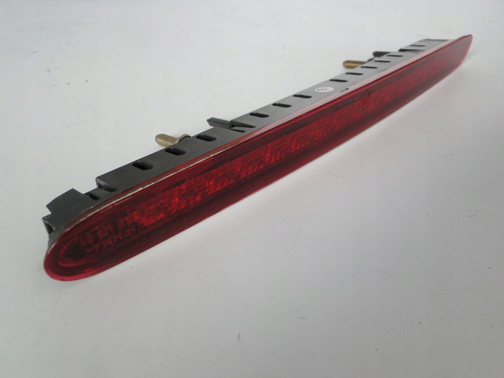 MERCEDES SL R230 230 ŚWIATŁO STOP W KLAPĘ TYLNĄ Producent części Mercedes-Benz OE