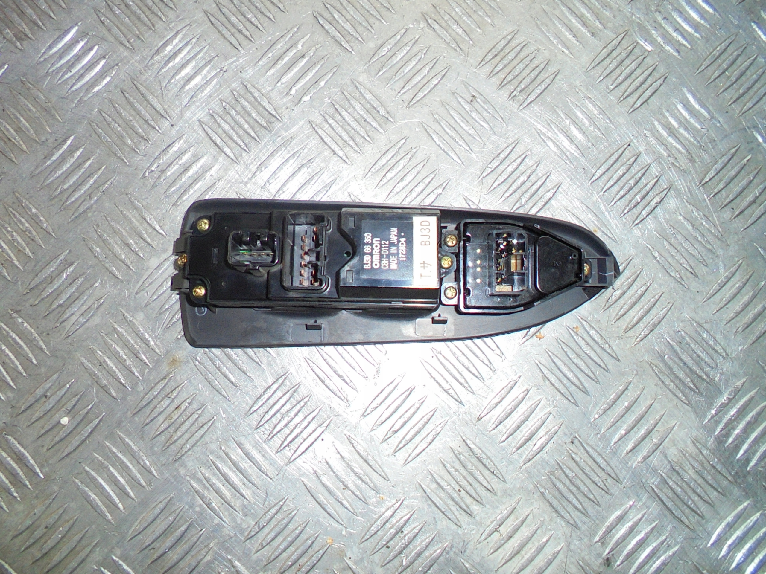 switch control POZOMU of the lights MAZDA PREMACY BJ3D