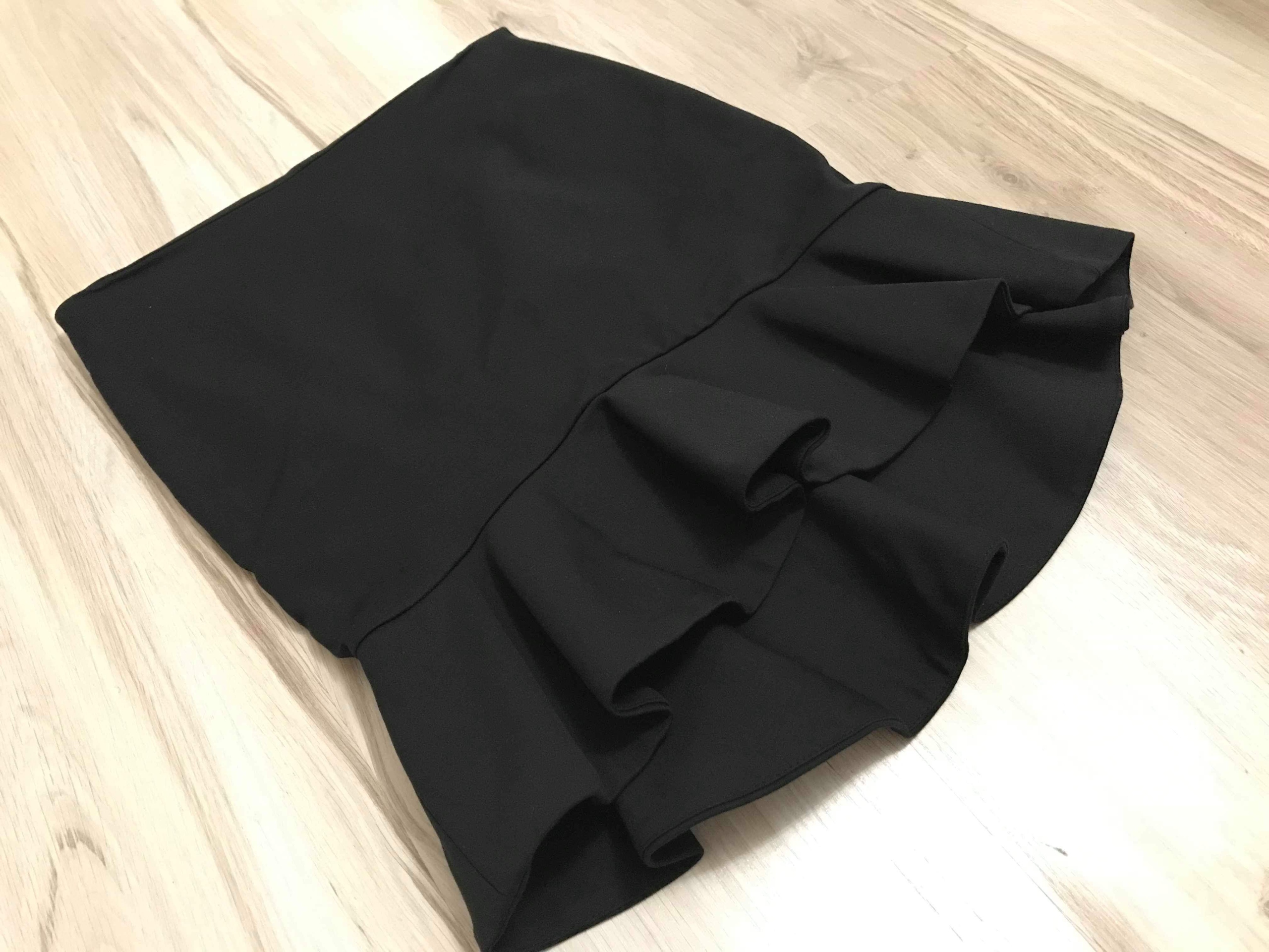 Moda Spódnice Spódnice z falbanami Zara Sp\u00f3dnica z falbanami Na ca\u0142ej powierzchni W stylu casual 