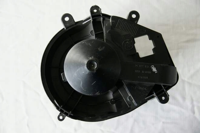 DMUCHAWA WENTYLATOR VW PASSAT B5 EUROPA KLIMA Typ samochodu Samochody osobowe