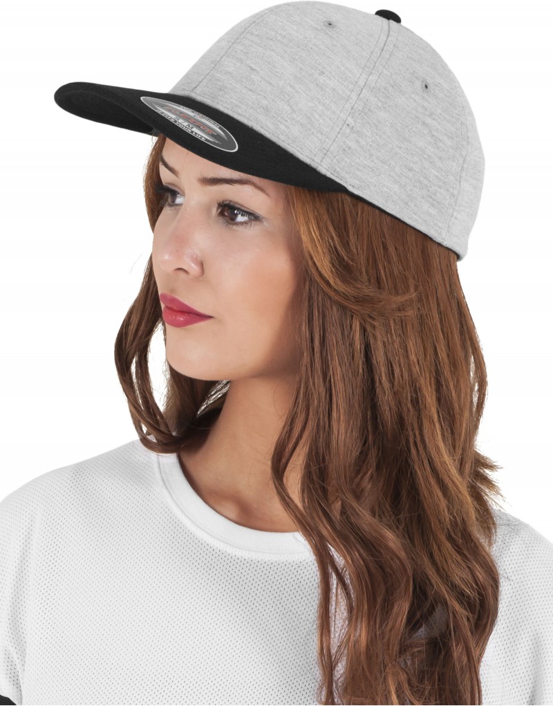 

Czapka Z Daszkiem Flexfit Fullcap Szara