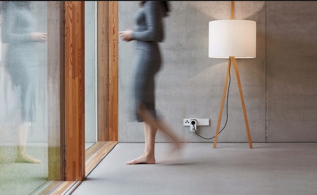 3 x GNIAZDKA SIECIOWE NA PILOTA WŁĄCZNIK WYŁĄCZNIK Marka Brennenstuhl