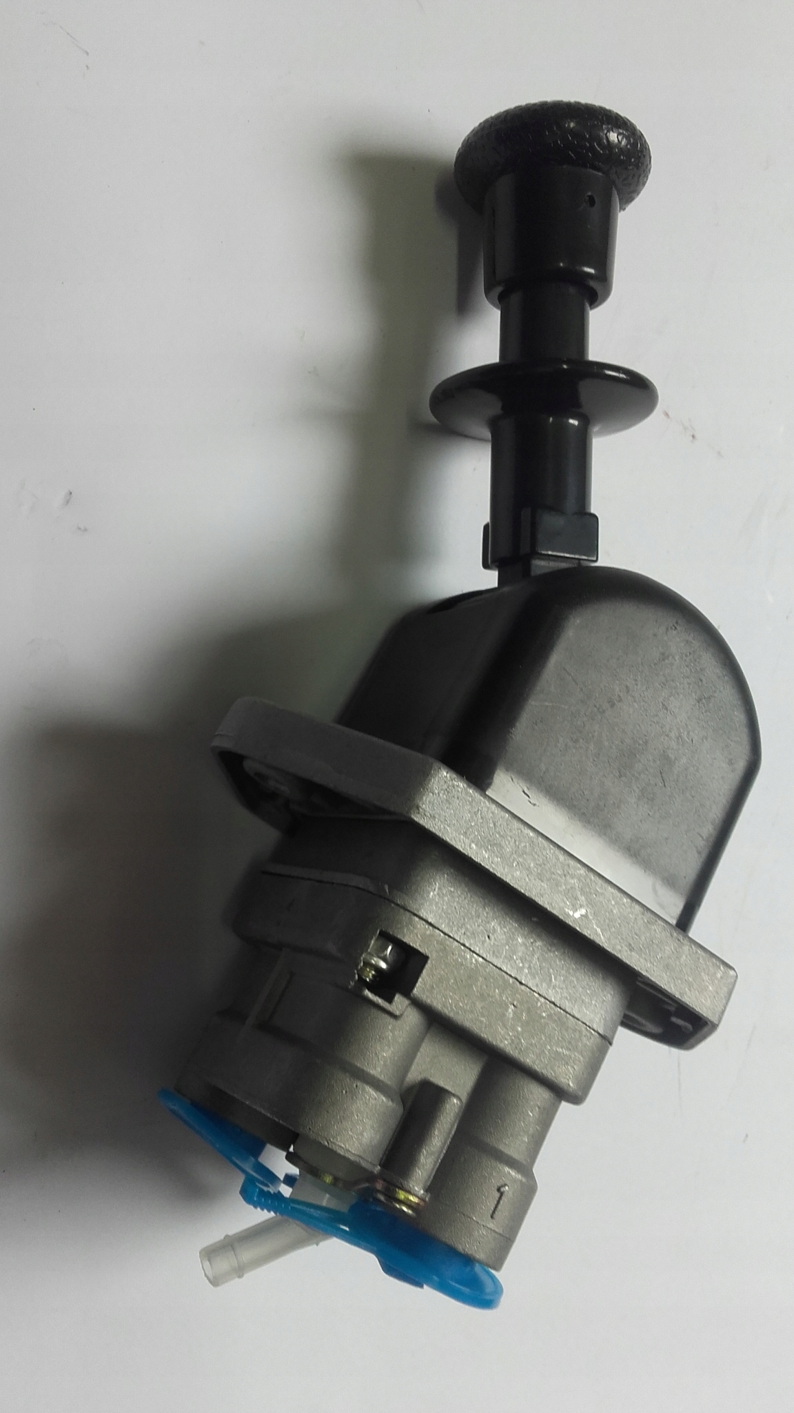 RL3526DX - КАМАЗ КЛАПАН РУЧНОГО ГАЛЬМА N / T З РУЧКОЮ LUBLIN