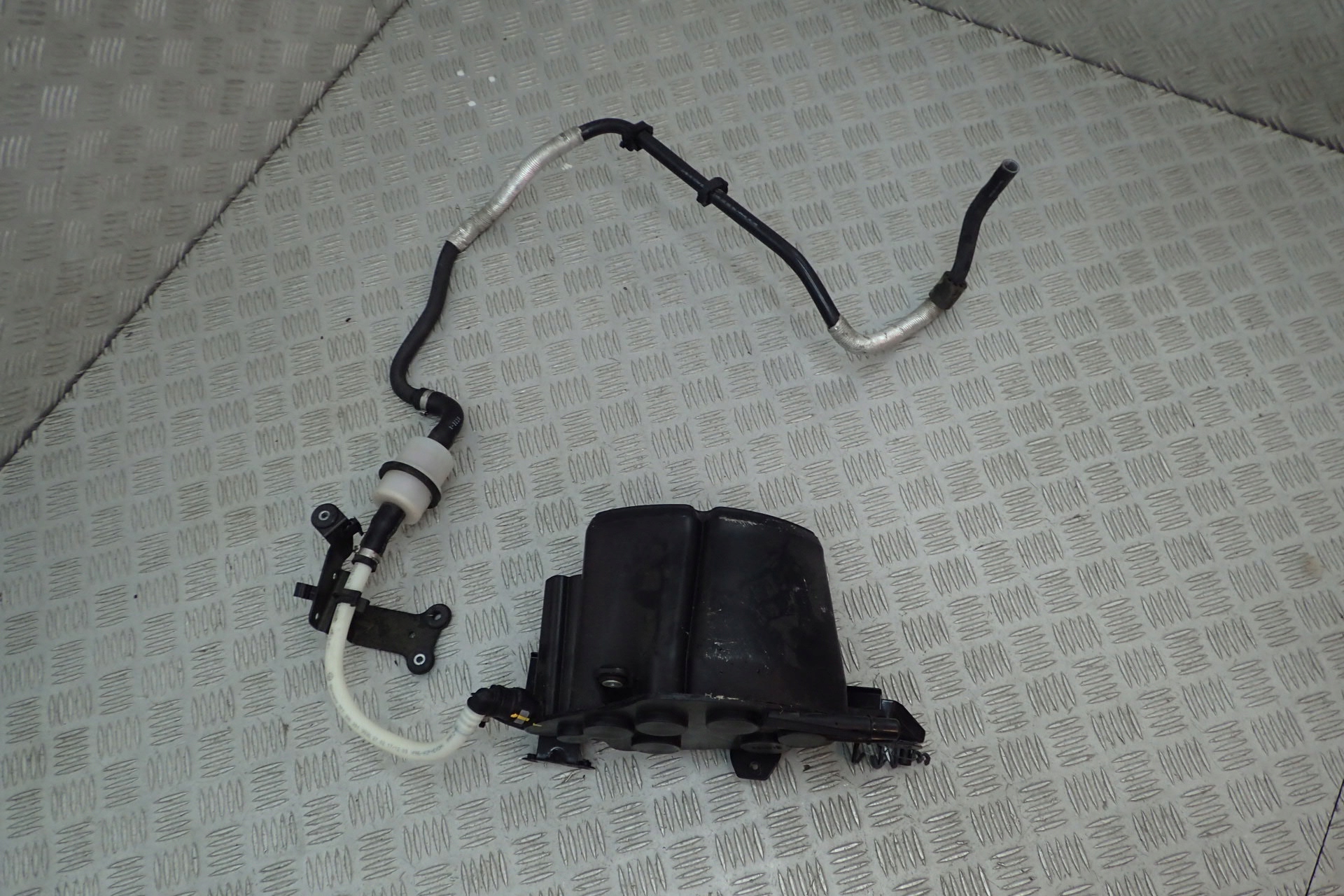 BENTLEY GT LIFT УГОЛЬНЫЙ ФИЛЬТР 3D0201801F