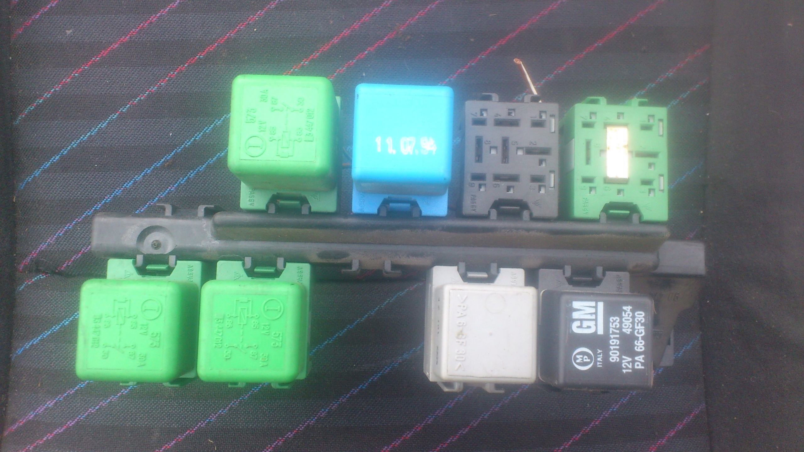 Как замкнуть реле кондиционера опель астра - 87 фото