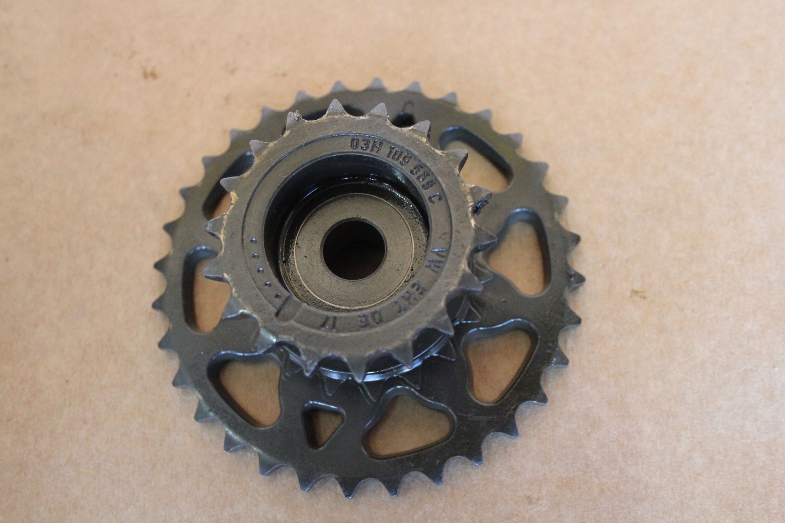 ROZRZĄD VW ATLAS 3.6 V6 03H109569C 021121031D Producent części Volkswagen OE