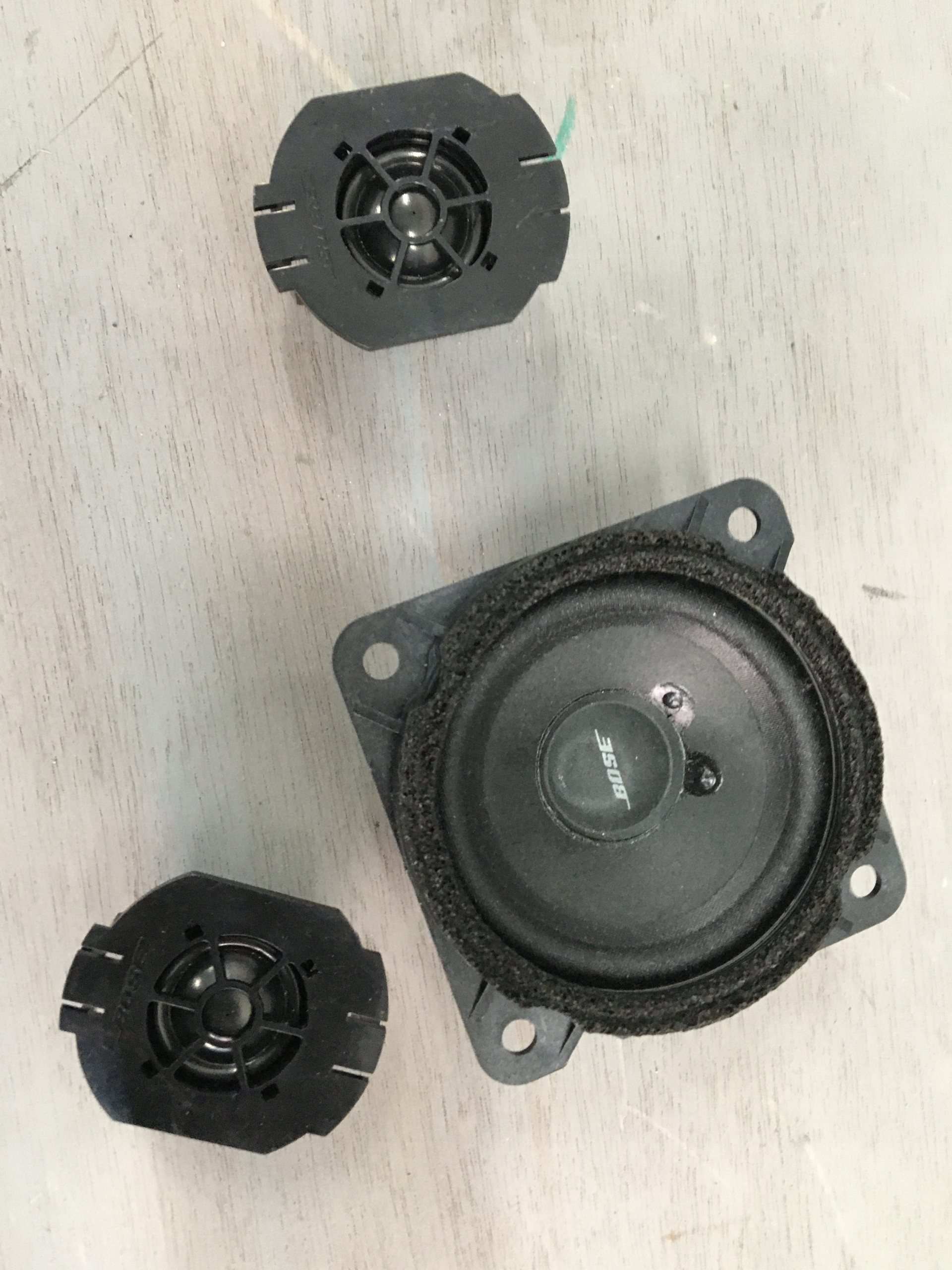 GŁOŚNIKI BOSE KADJAR