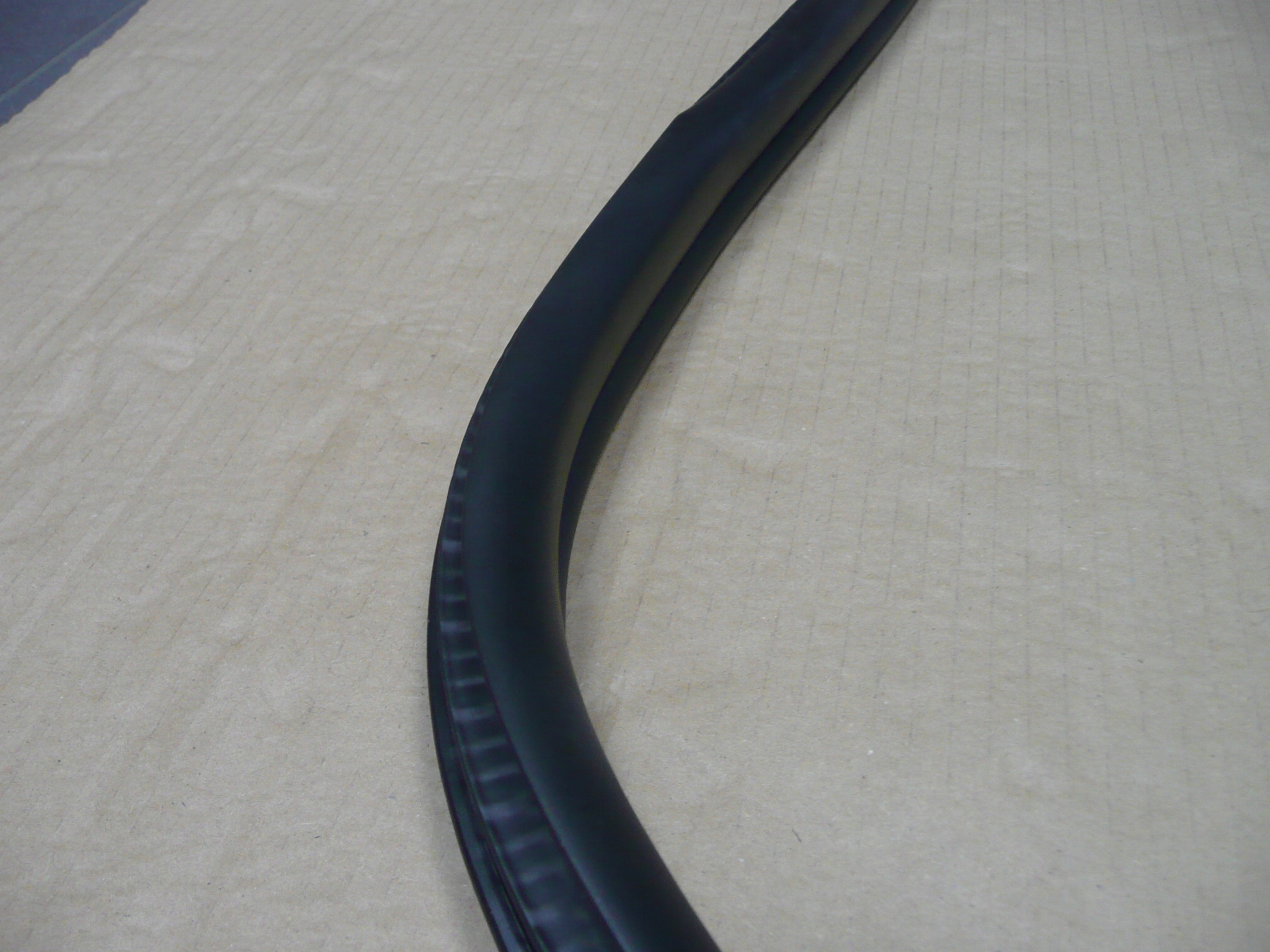 Bmw E90 uszczelka drzwi prawa lewa tył 4871440 Typ samochodu Samochody osobowe