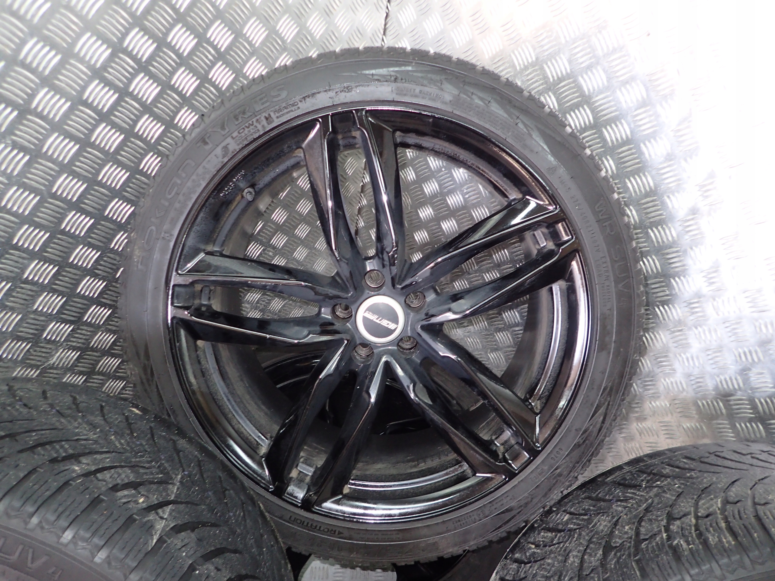 AUDI SQ7 4M KOŁA FELGI ALUFELGI OPONY GMP ATOM 21' Marka opon Nokian