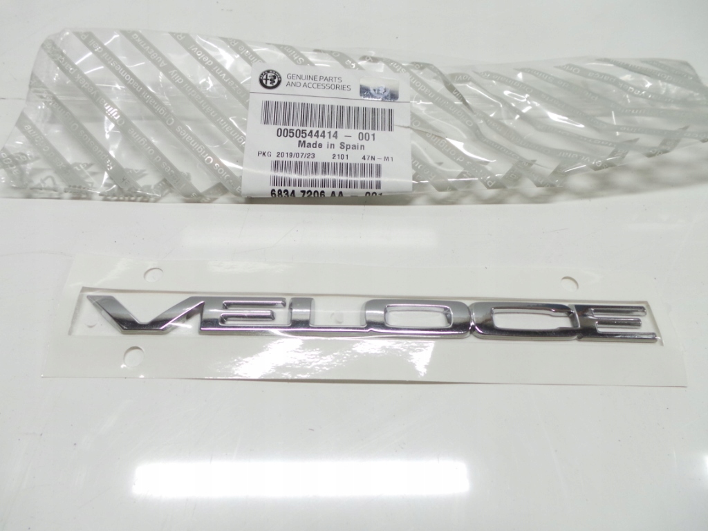 Emblém bočný nápis Veloce Alfa Giulia 50544414