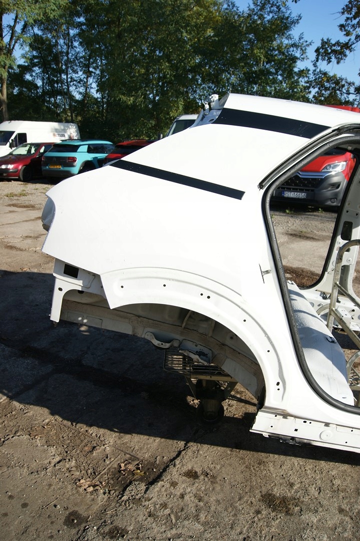 CITROEN C4 CACTUS BŁOTNIK PRAWY TYŁ EWPB