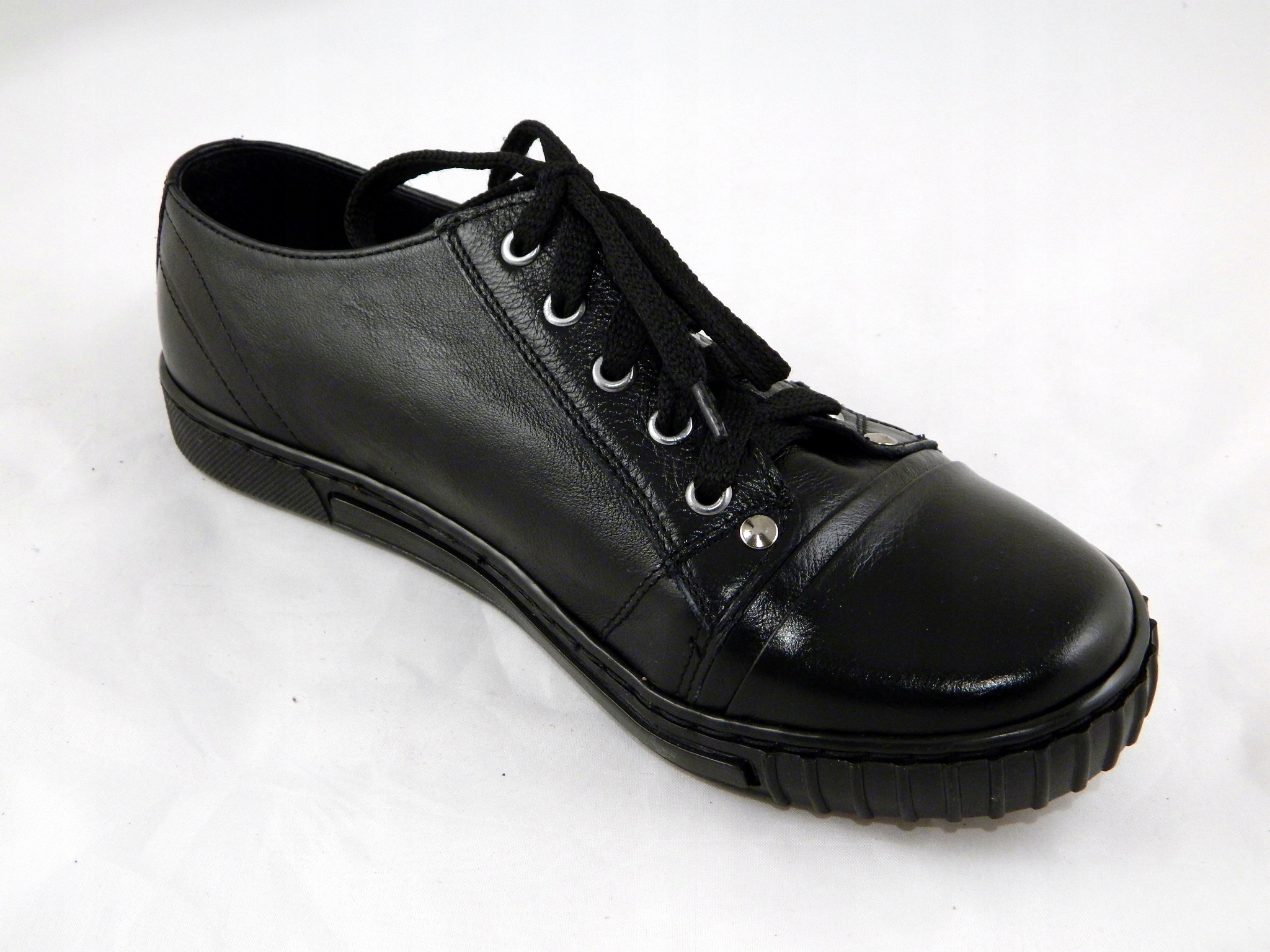 TRAMPKI ZE SKÓRY NATURALNEJ ZAMEK PRODUKT POLSKI Rozmiar 42