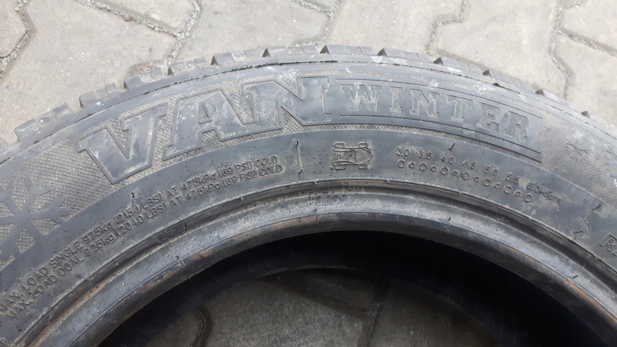 OPONA 205 65R16C SEBRING 201 VAN WINTER 7mm Model 201 VAN WINTER