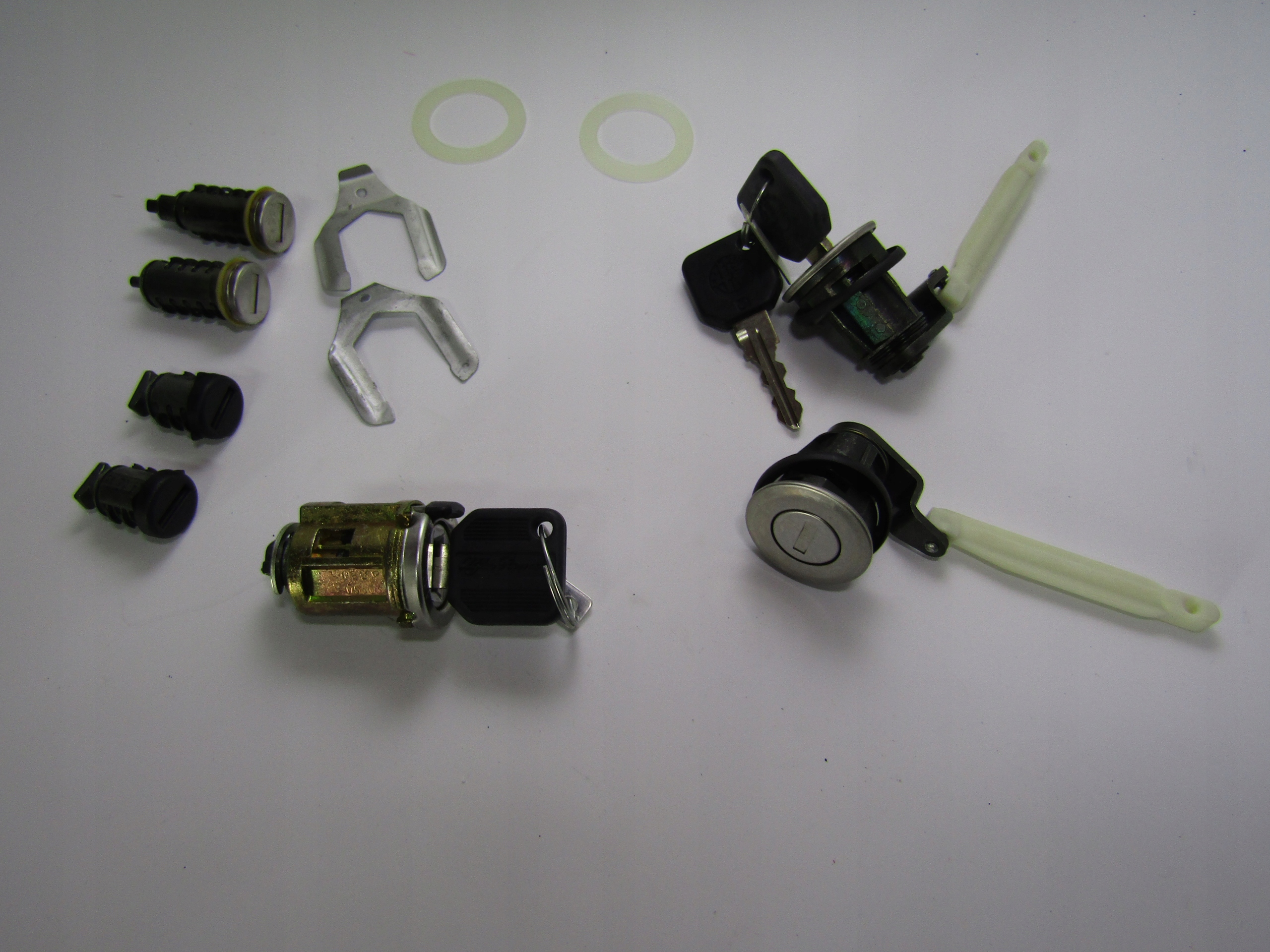 ZESTAW WKŁADÓW ZAMKA DRZWI ALFA ROMEO 155 ORYGINAŁ