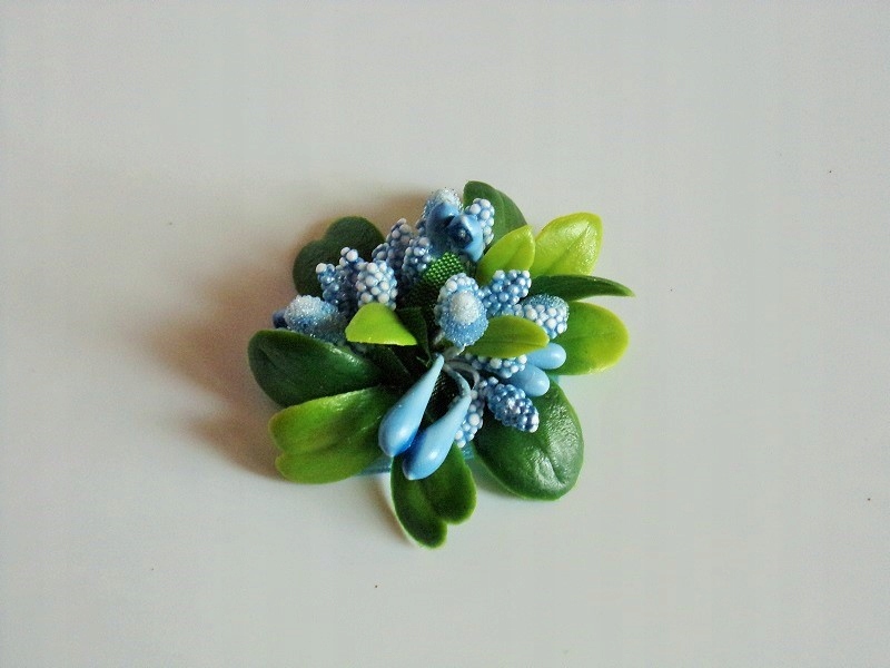 PR 12 A * Przypinka butonierka na ślub studniówkę Kolor dominujący wielokolorowy