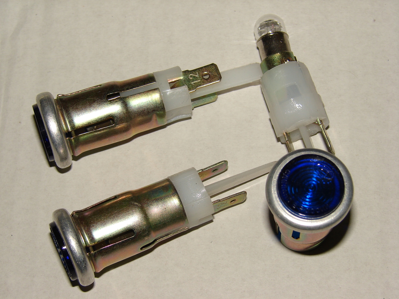 NOWA LAMPKA KONTROLKA NIEBIESKA IŻ,DNIEPR,URAL