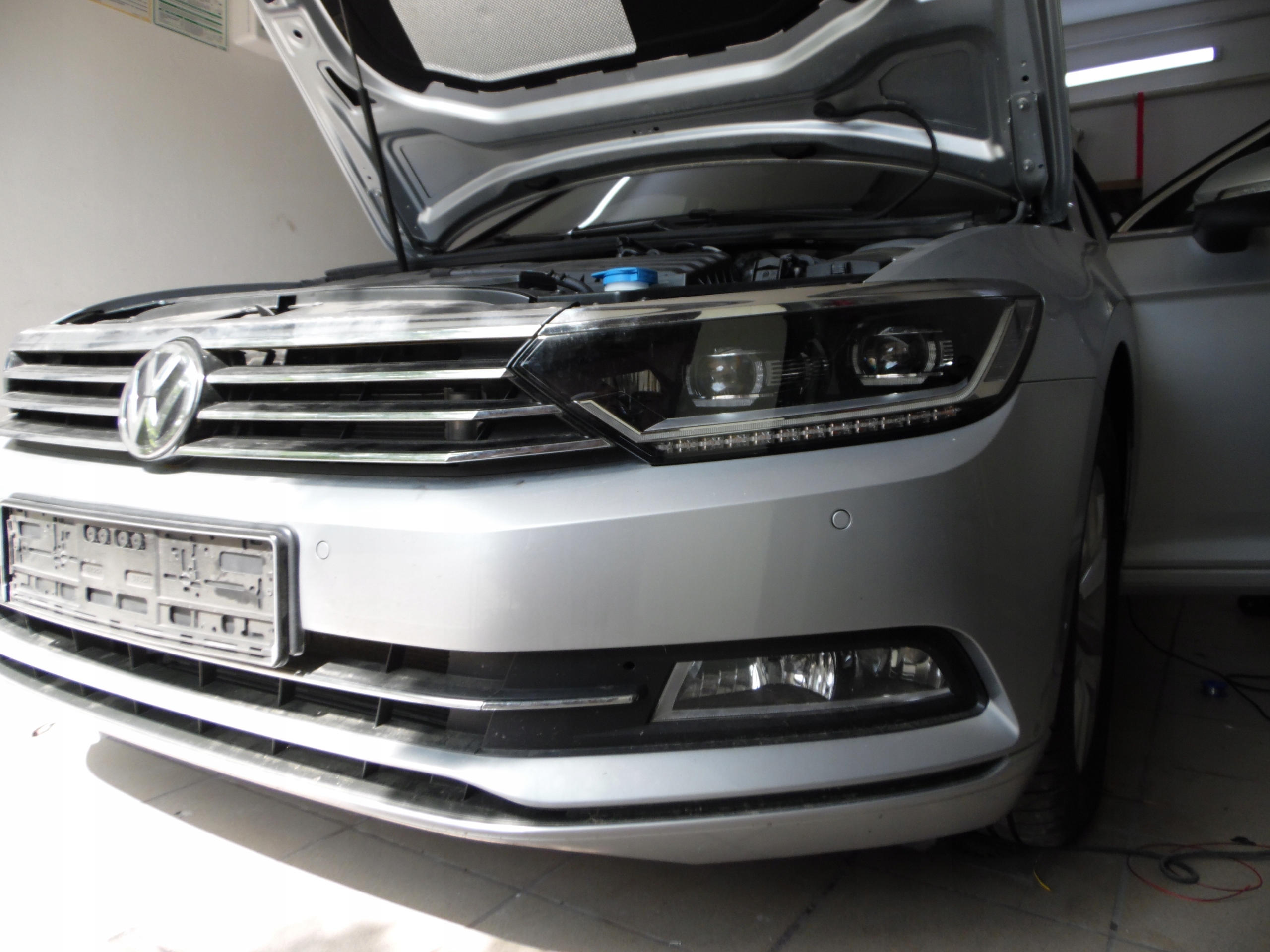 VW Passat B8 Full LED Montaż Oryginał
