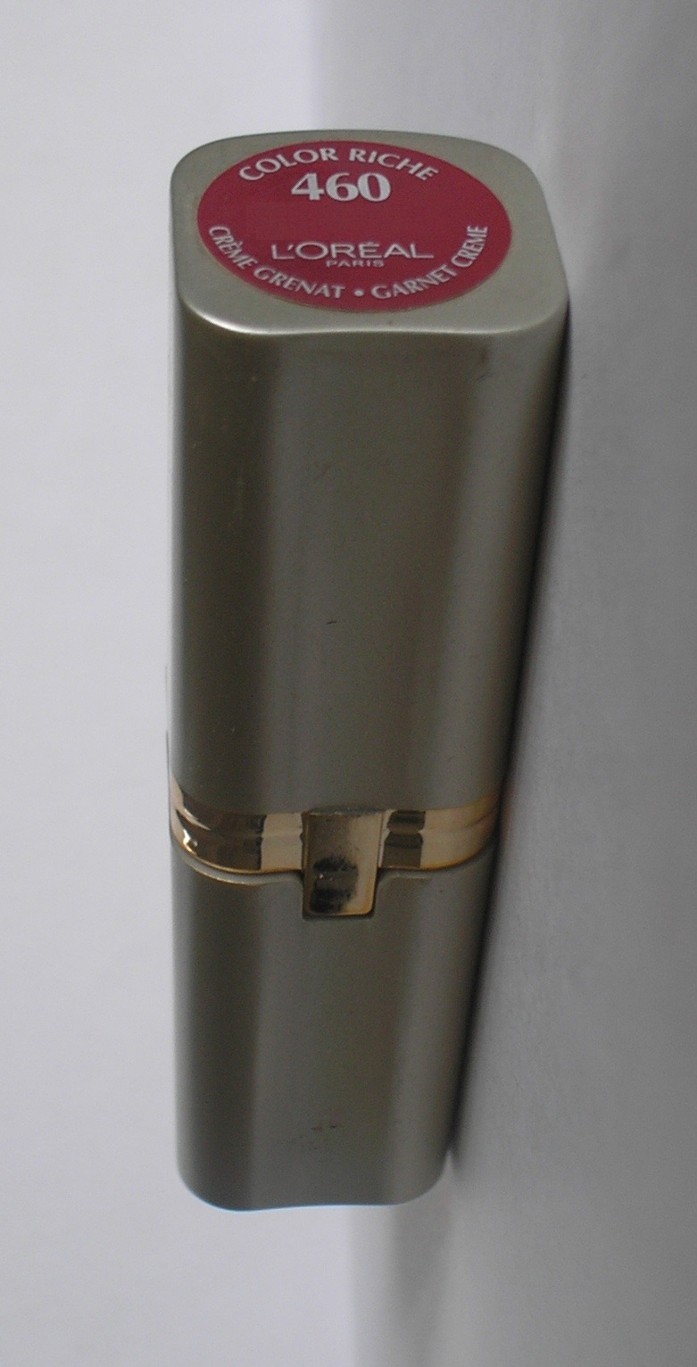 Rtěnka L'Oréal Paris červená 460 Matný granát v pastelce Color Riche