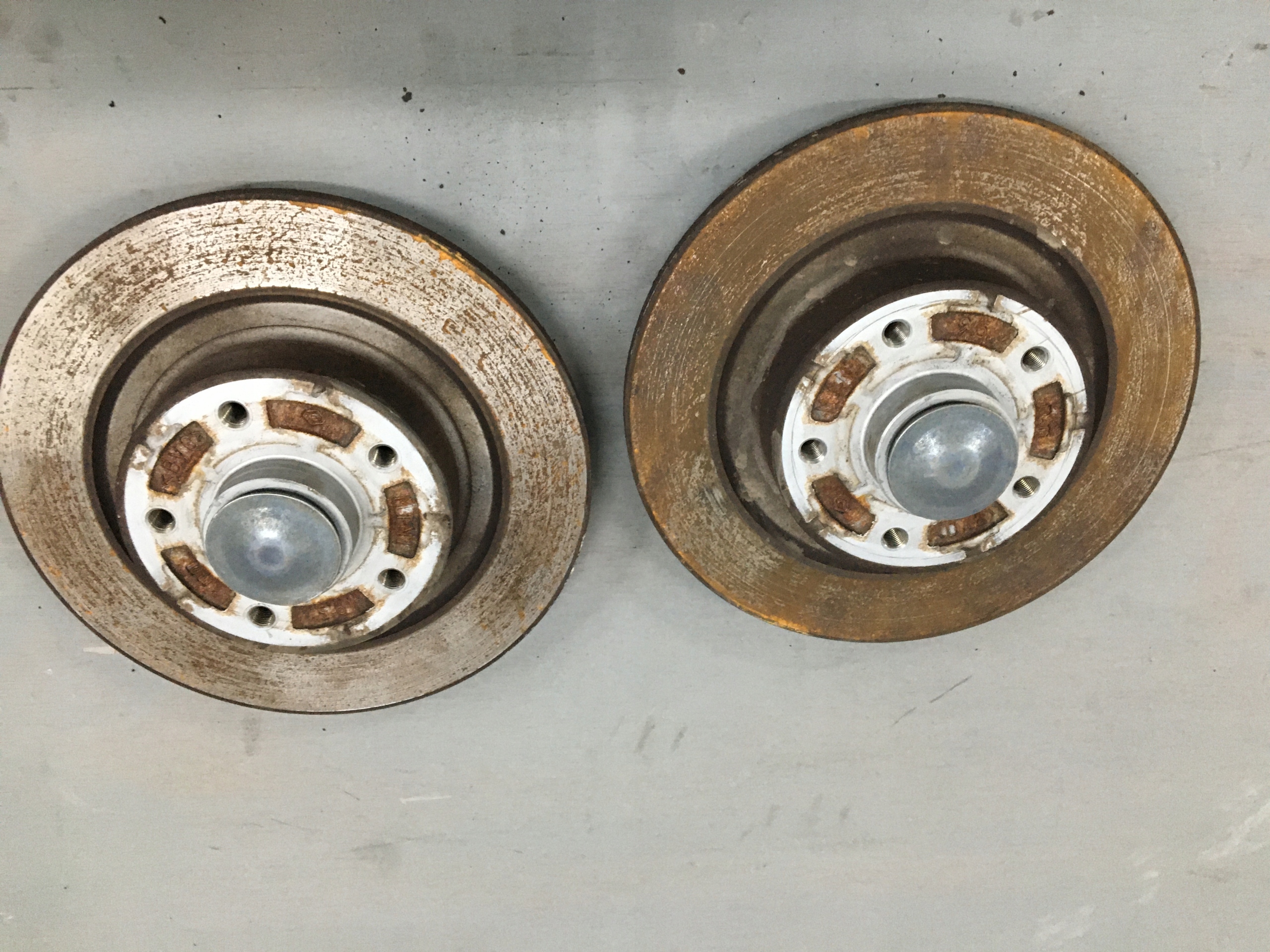 тормозные диски меган 4. тормозные диски меган 4. 6. диск торм задн bosch 986479684. Df4364.