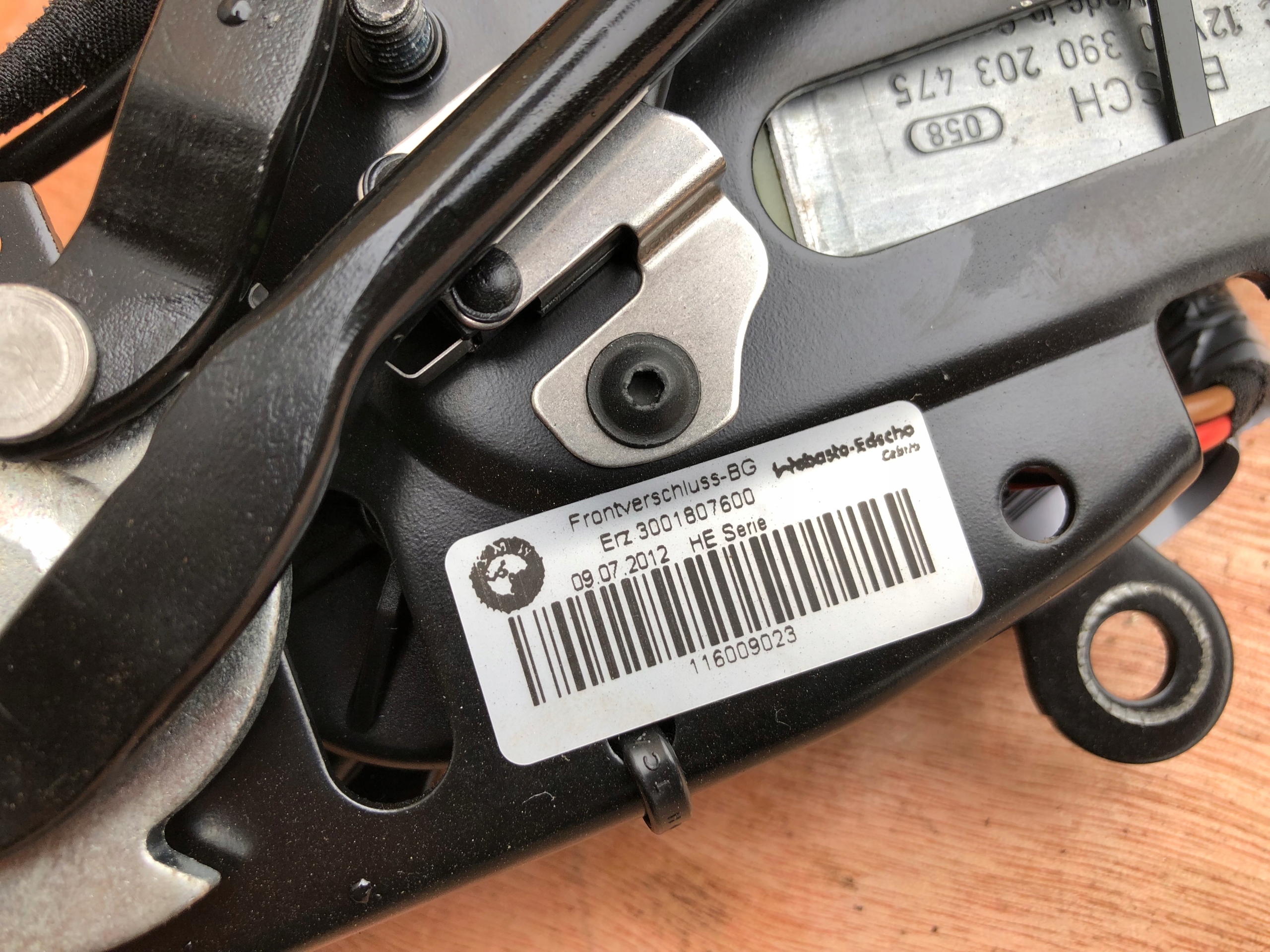 MECHANIZM OTWIERANIA DACHU BMW Z4 E89 Typ samochodu Samochody osobowe