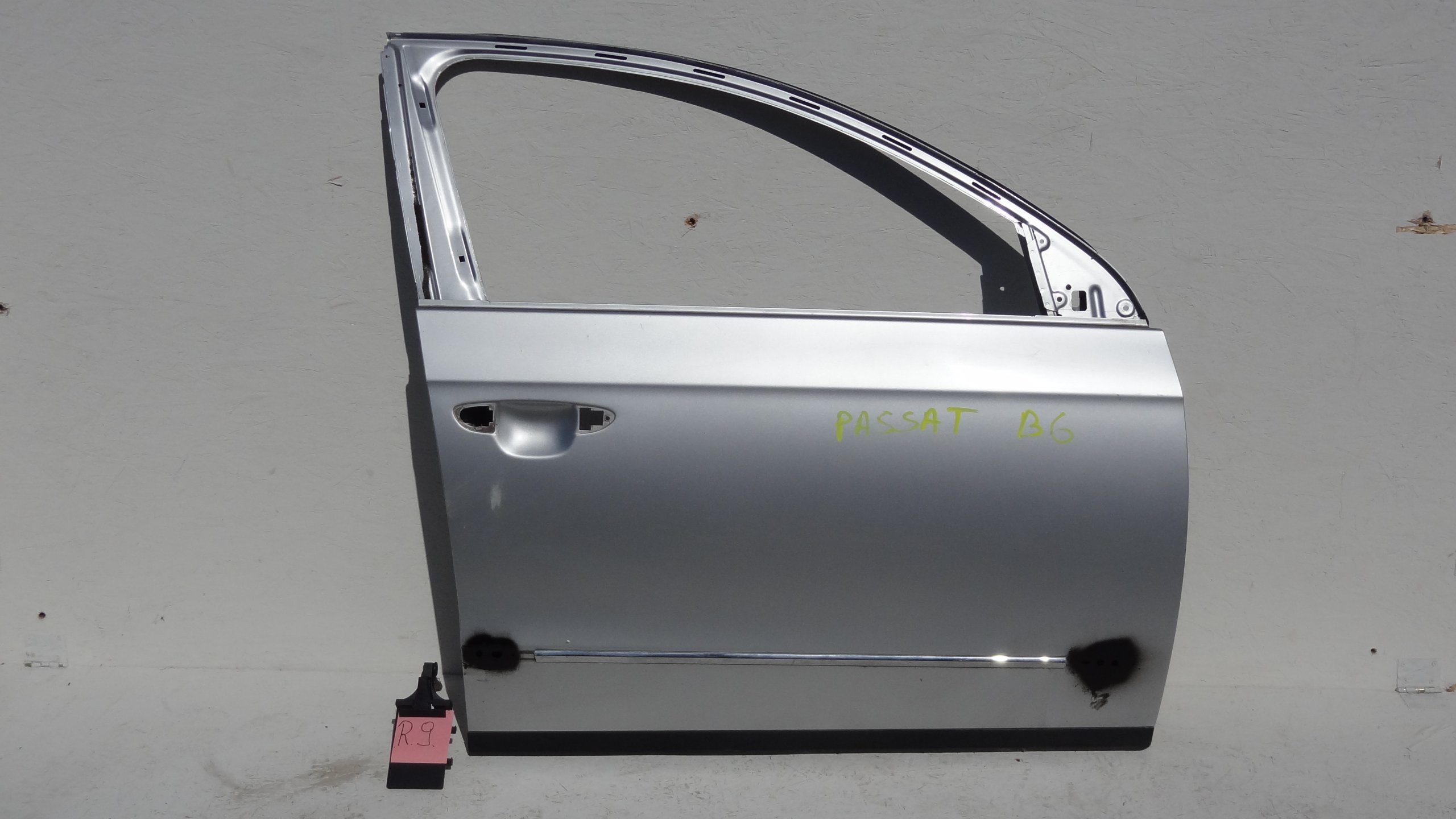 Дверь передняя на пассат. Купить дверь задняя правая пассат б6. Пассат б7 передняя правая дверь. Дверь передняя пассат б6. Дверь передняя левая пассат б6.
