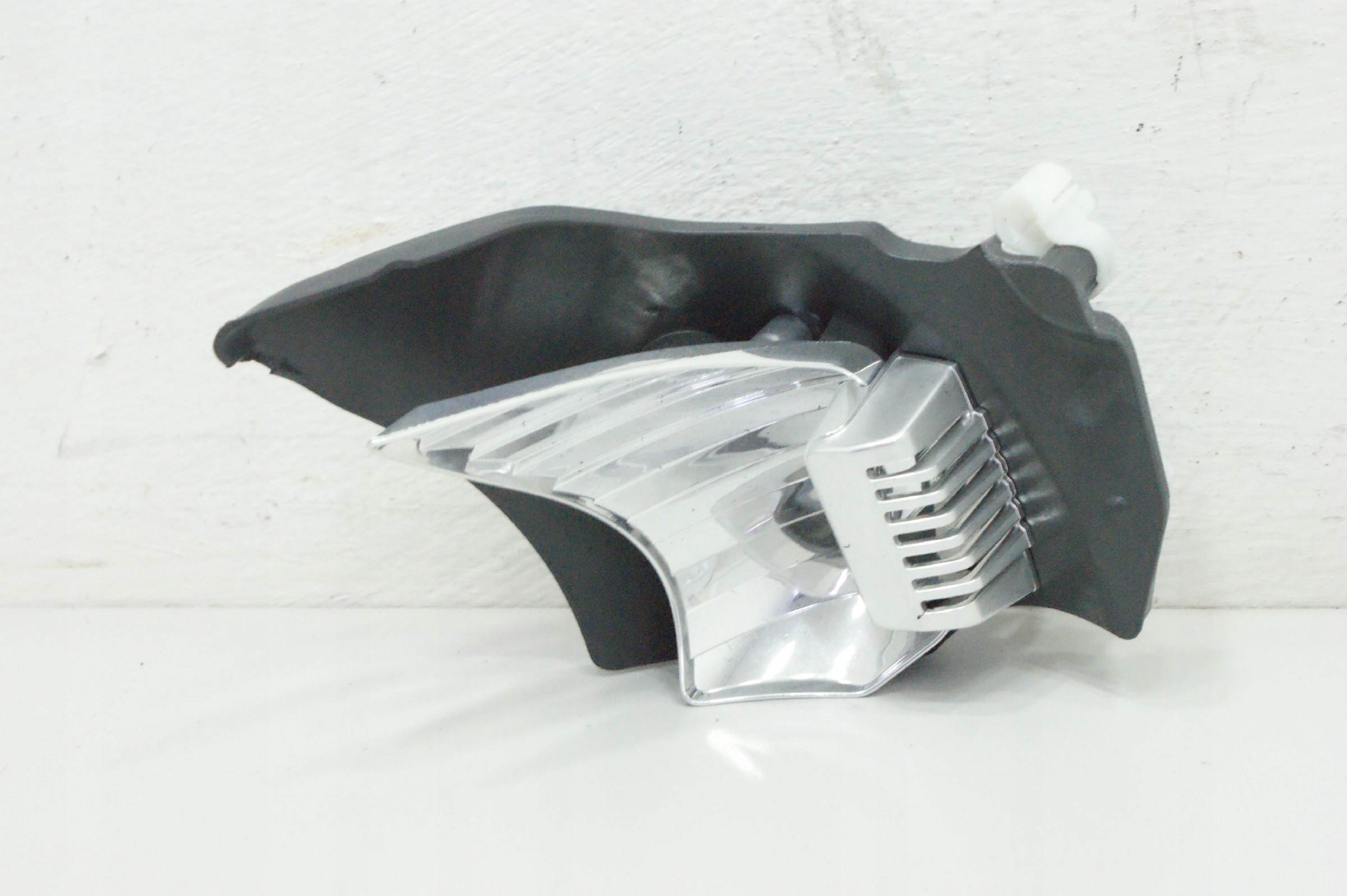 ФАРИ LED ВІДБИВАЧ ЛІВИЙ MERCEDES ML W166