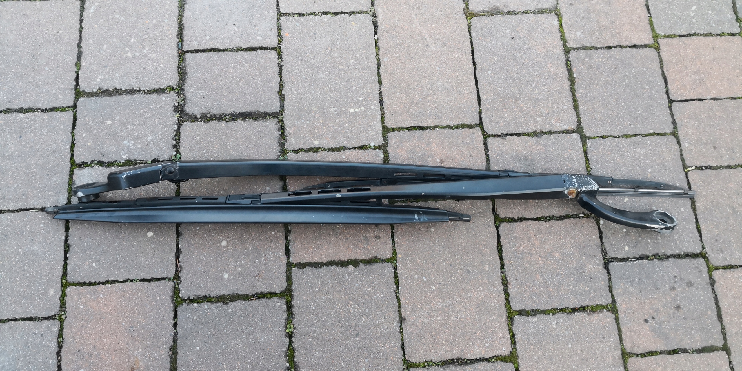 8E1955407A 8E1955408A - AUDI A4 B6 B7 важелі склоочисника Європа