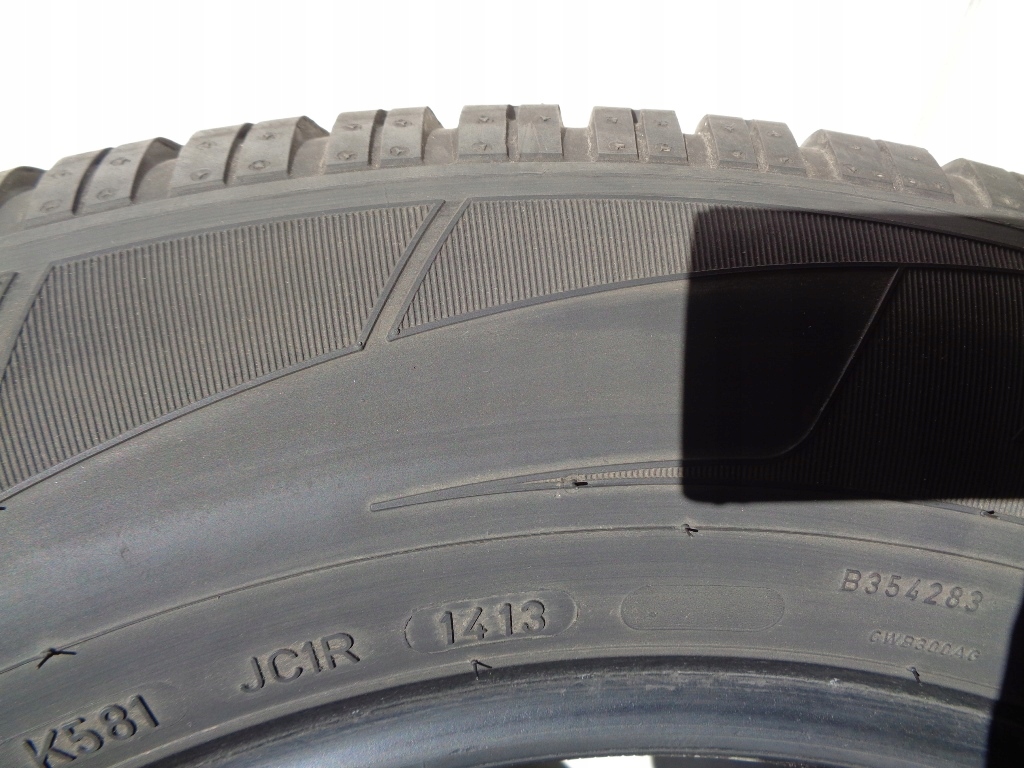 4x Zimowe DUNLOP SPORT 3D 235/65R17 104H 5,9mm Model SP Winter Sport 3D