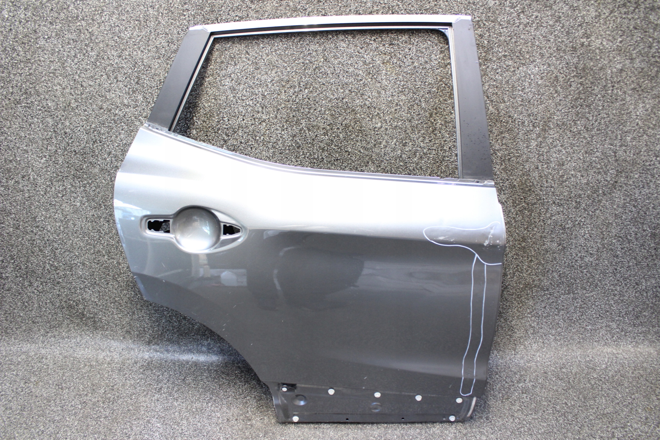 QASHQAI J11 13-18 ДВЕРИ ПРАВЫЙ ЗАД. ЗАДНИЙ ЗАД.