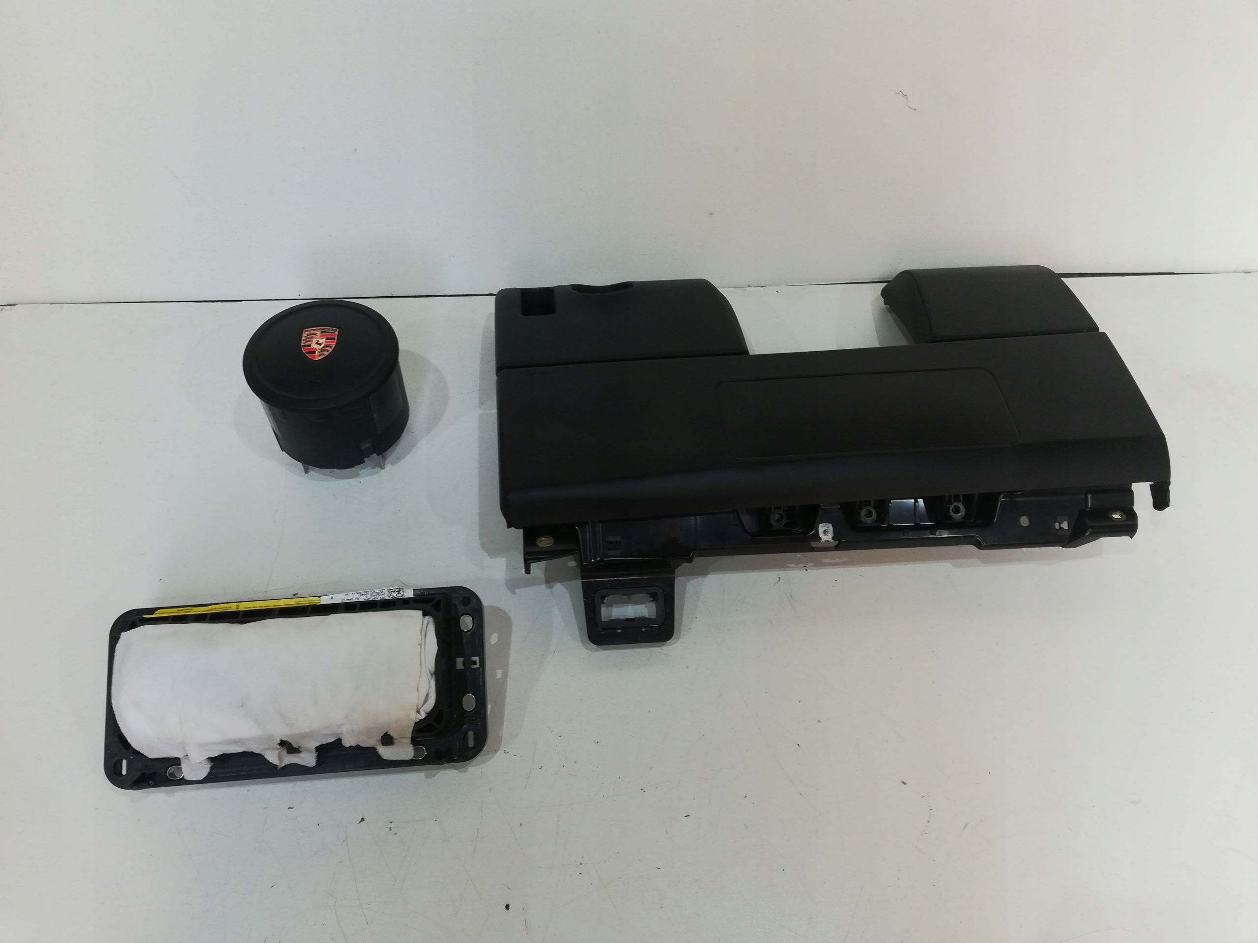 PORSCHE CAYENNE AIRBAG KIEROWCY PASAŻERA KOLANO za 1100 zł z Wijewo