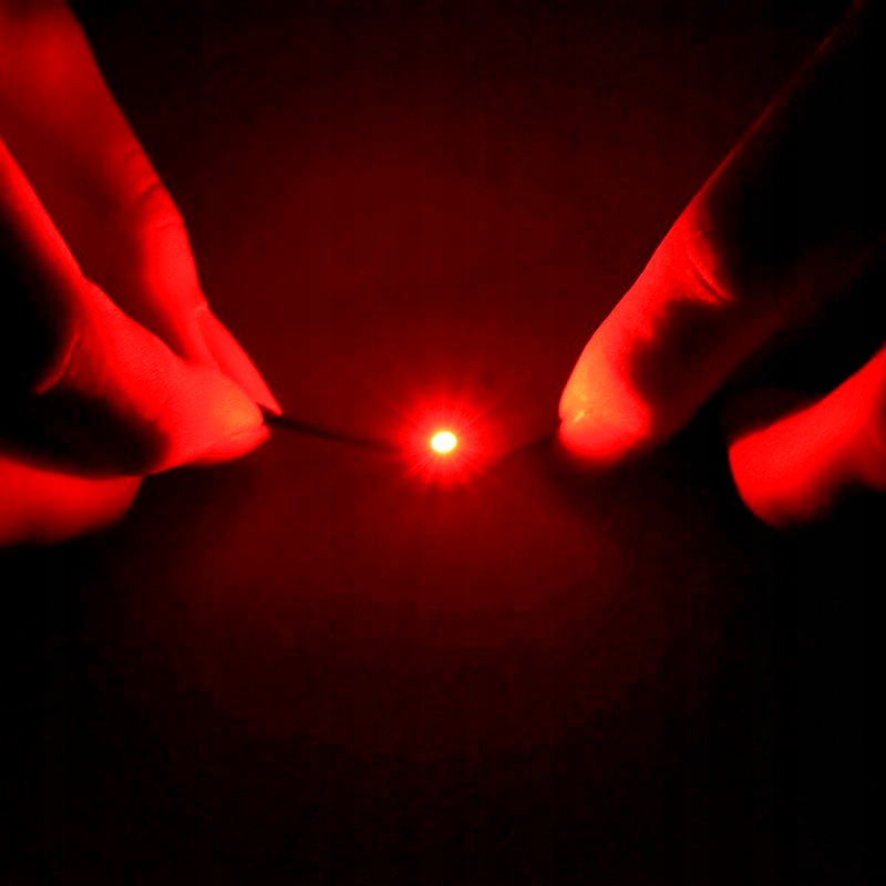 LED LICZNIKA ZEGARÓW ŻARÓWKA DIODA T3 8X8mm RED Producent Inny