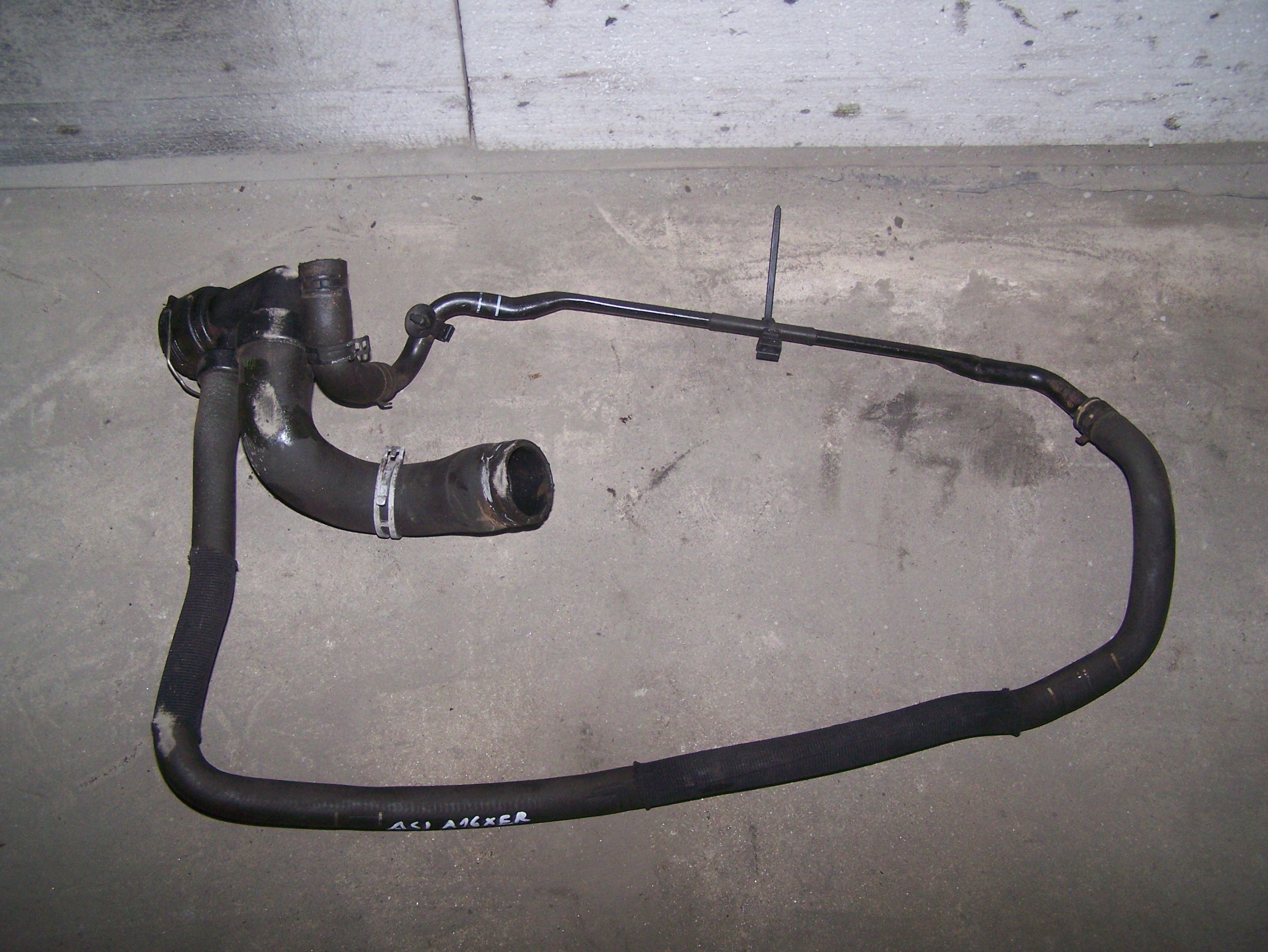 OPEL ASTRA J IV ШЛАНГ ДЛЯ ВОДЫ