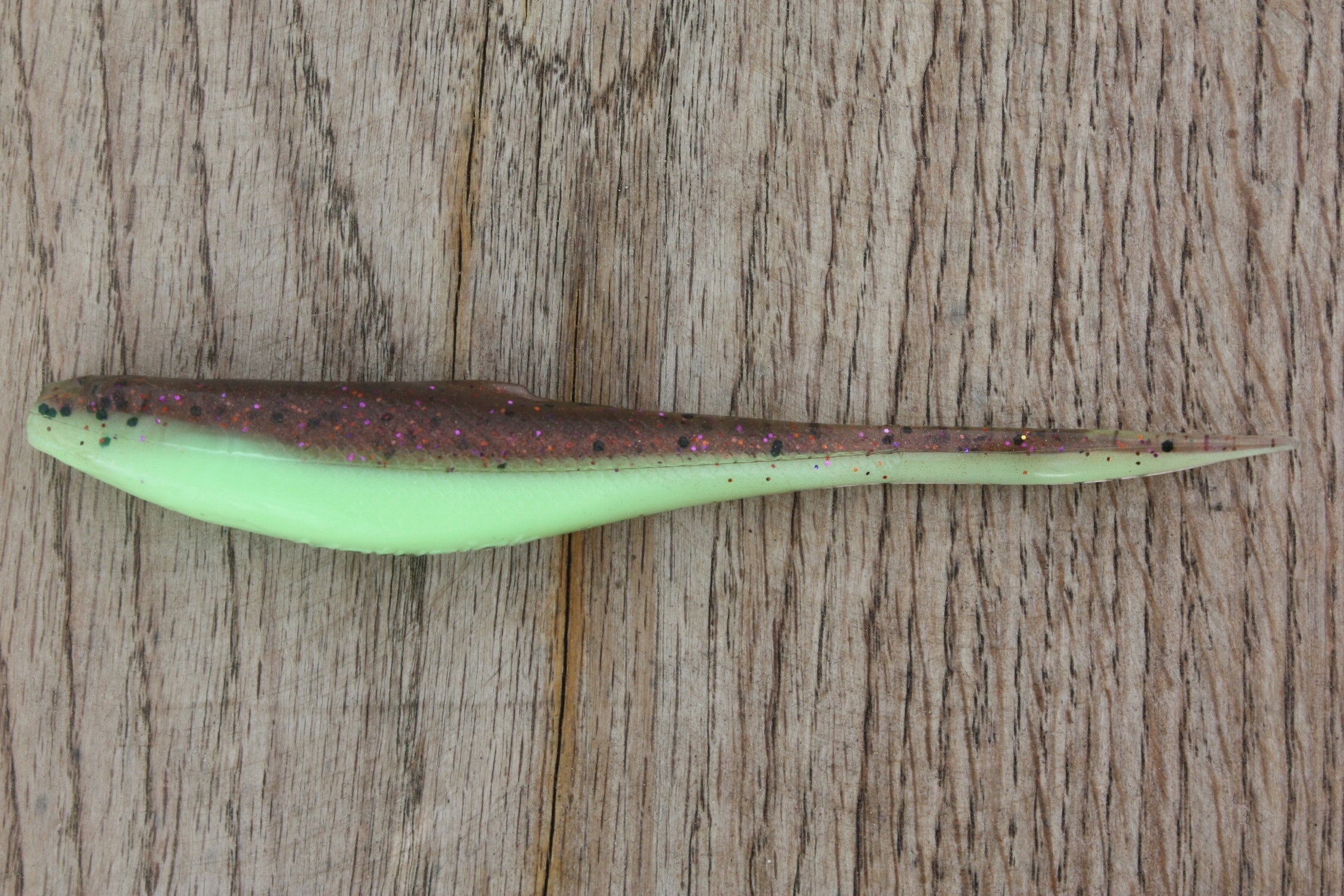 Guma Realistic Shad Matusiak Kiełb 12cm nr 001 Jaskółka
