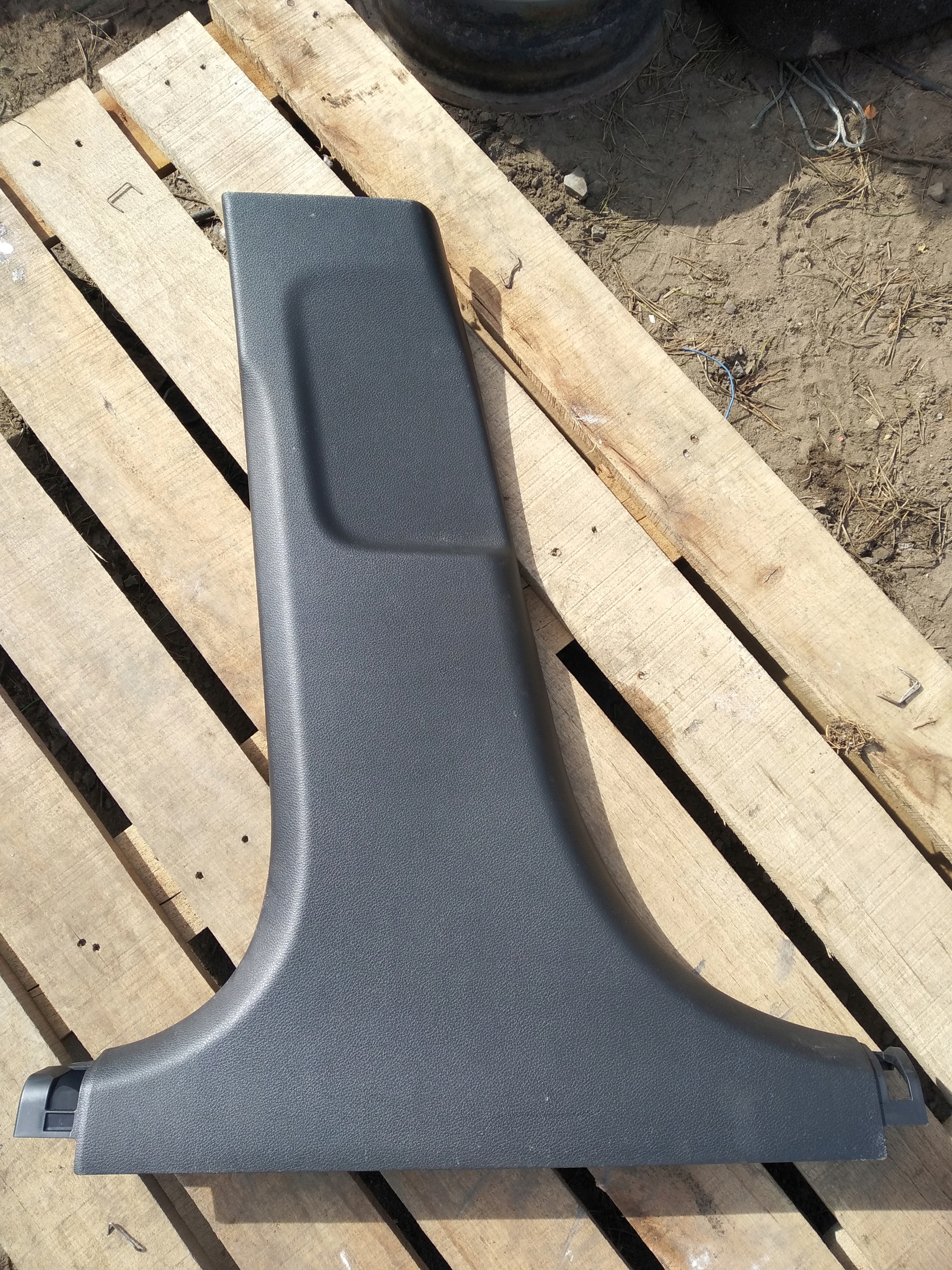 КРИШКА СТІЙКИ ПЛАСТИК KIA PROCEED CEED Л