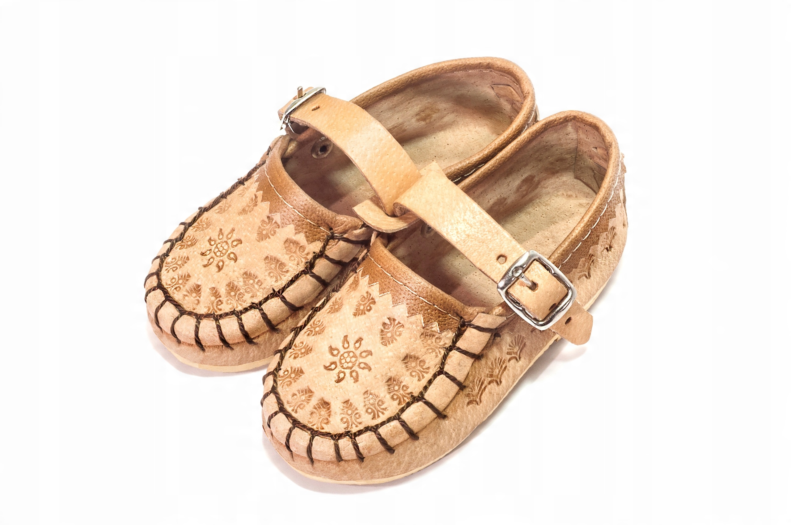 

Kierpce Góralskie Buty Kapcie Ciapy Skórzane 12 cm