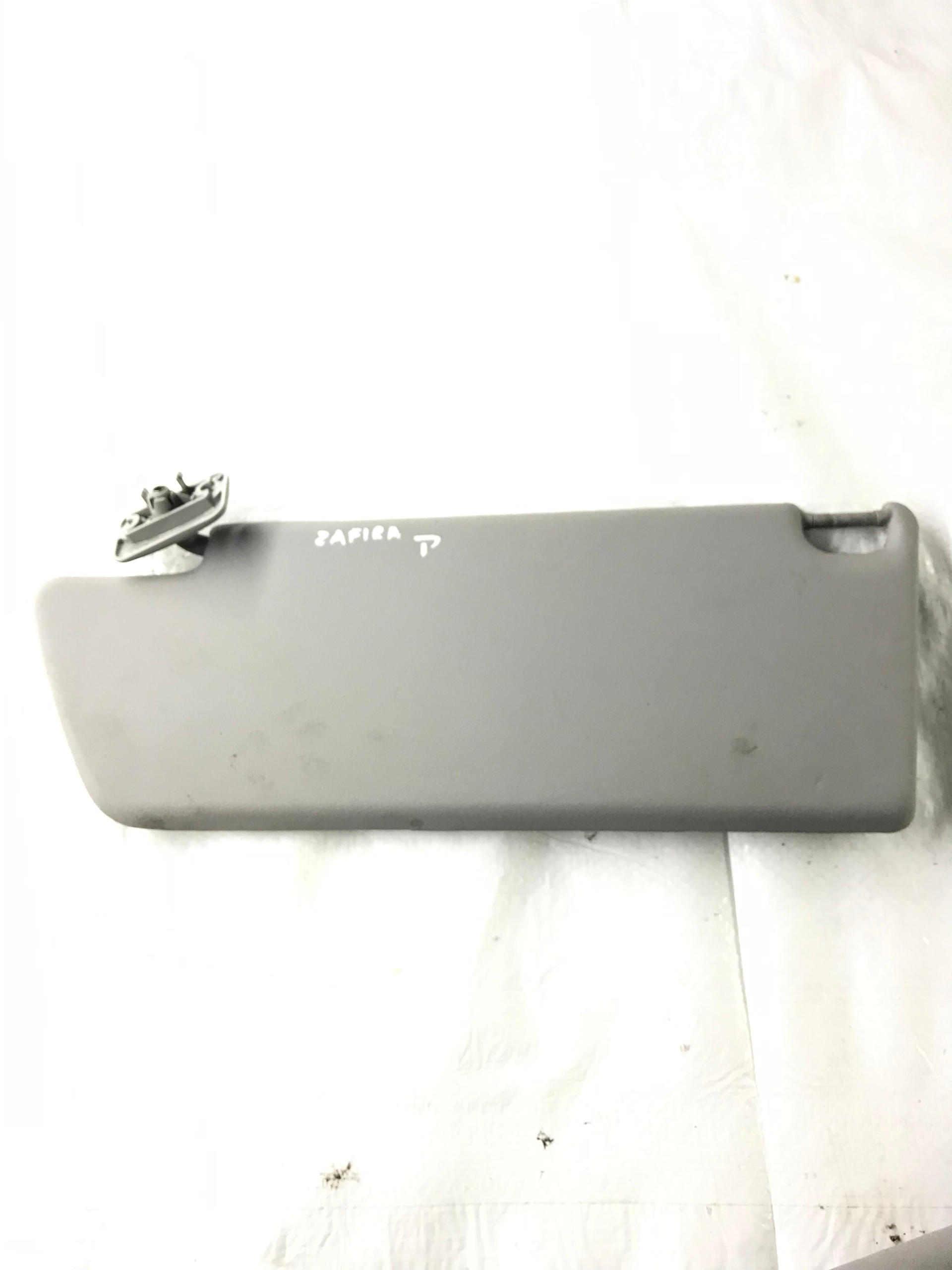 OSŁONA DASZEK PRZECIWSŁONECZNY PRAWY OPEL ZAFIRA B