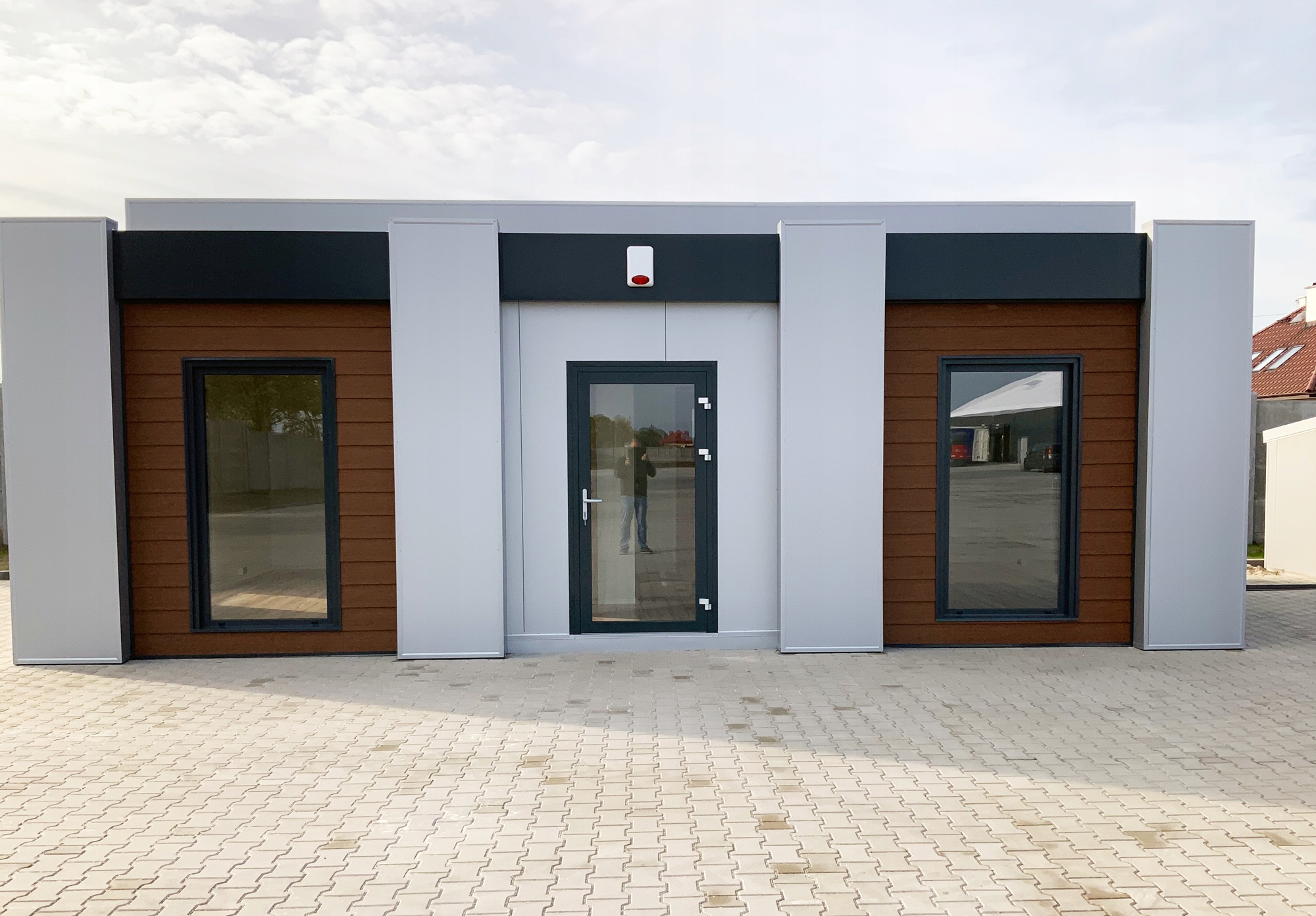 PAWILON BIUROWY SOCJALNY SANITARNY HANDLOWY DOM