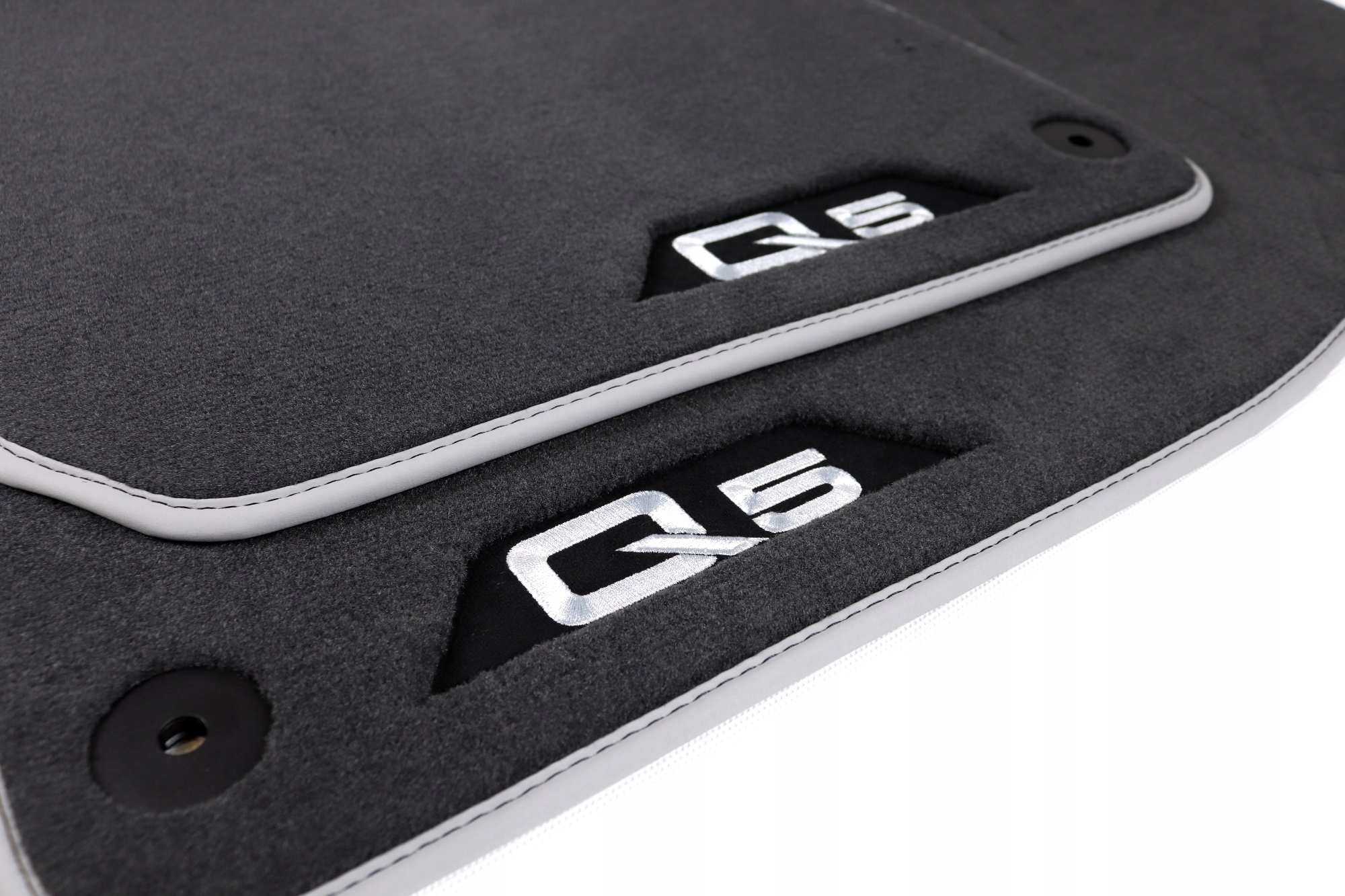 DYWANIKI WELUROWE PRZÓD AUDI Q5 ORYGINAŁ JAKOŚĆ PREMIUM Liczba elementów 2