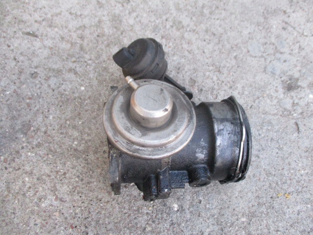 VW T5 zawór egr 2,5 TDI AXD