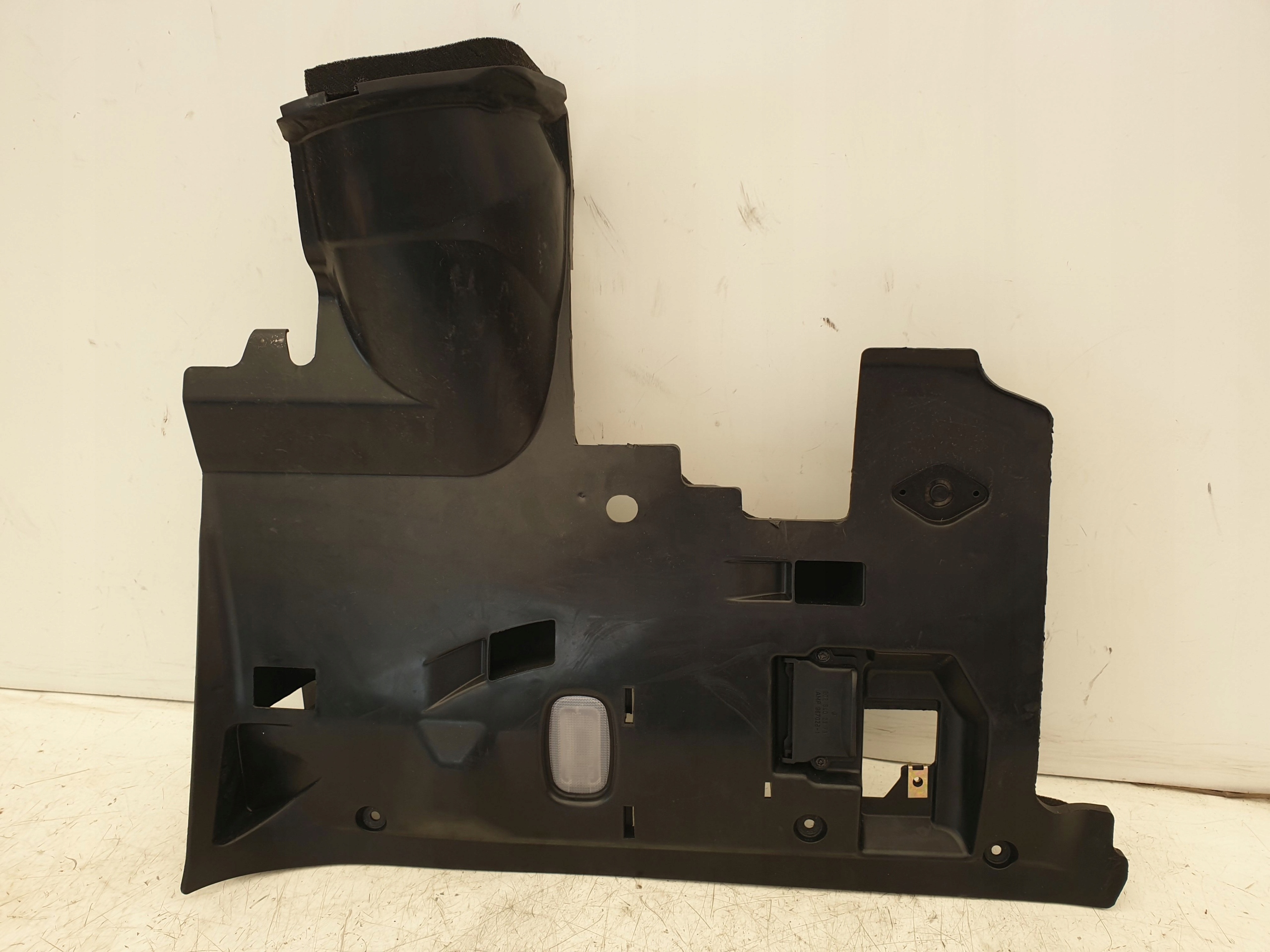 OSŁONA OBUDOWA DESKI KONSOLI MERCEDES W211 EU INNE