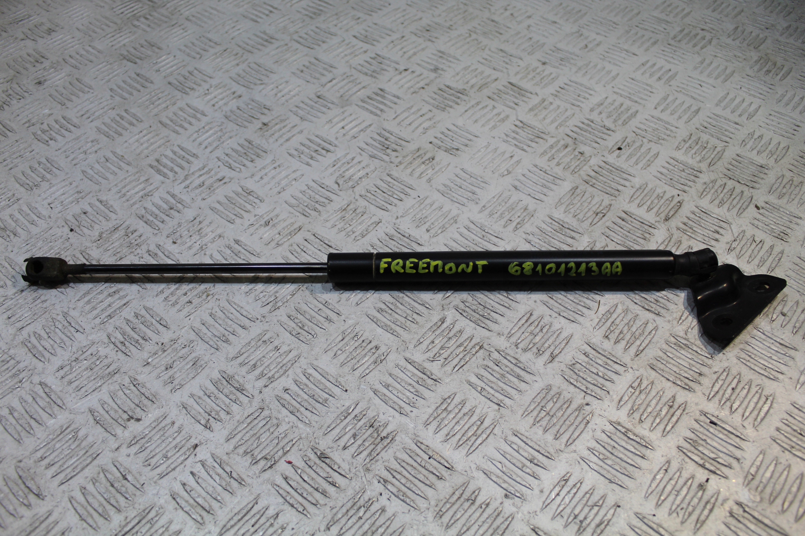 dämpfer heckklappe FIAT FREEMONT 68101213AA