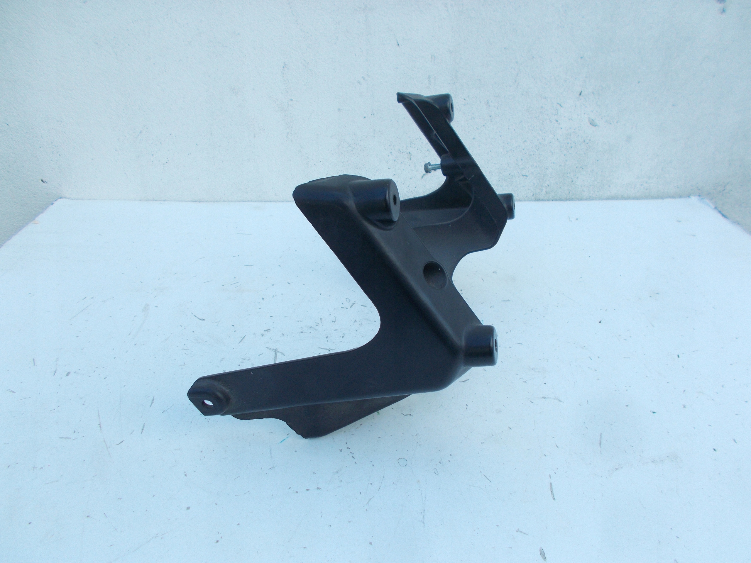 B3f2dbd9401eae7754c0a3a6bdde