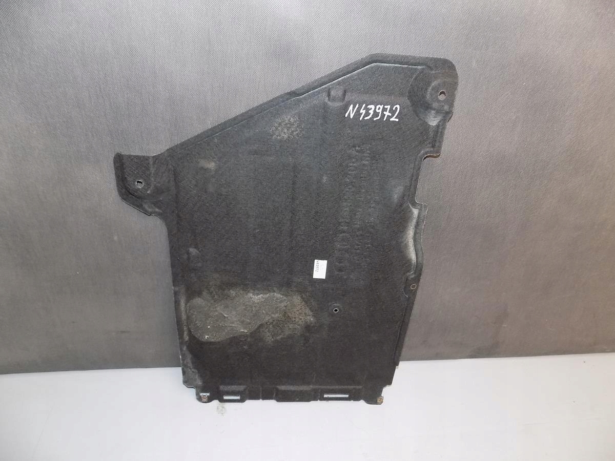 AUDI TT 8S OSŁONA PODWOZIA PODŁOGA 8S0823206A