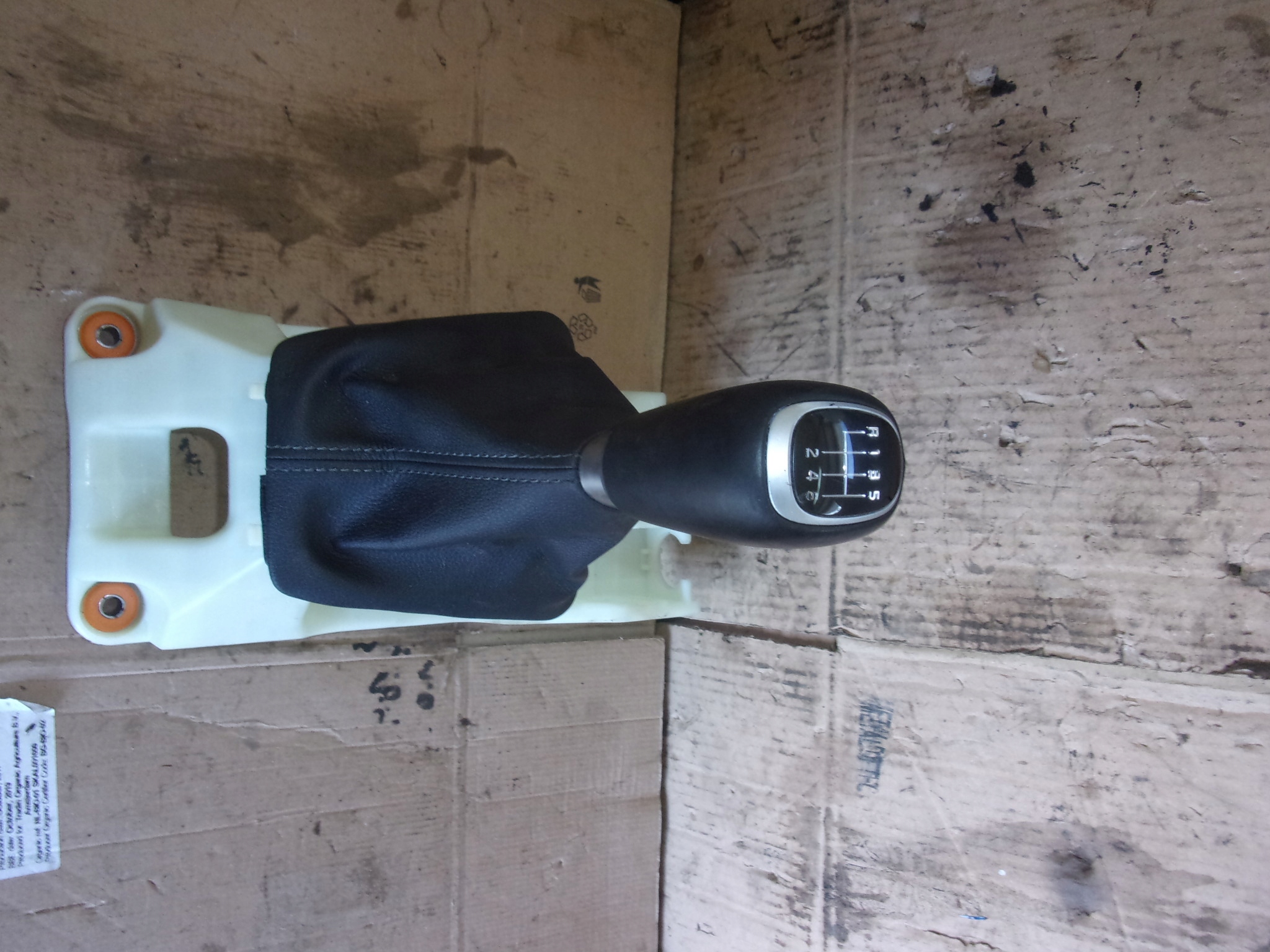 KIA STONIC СИЛЬФОН РУЧКА