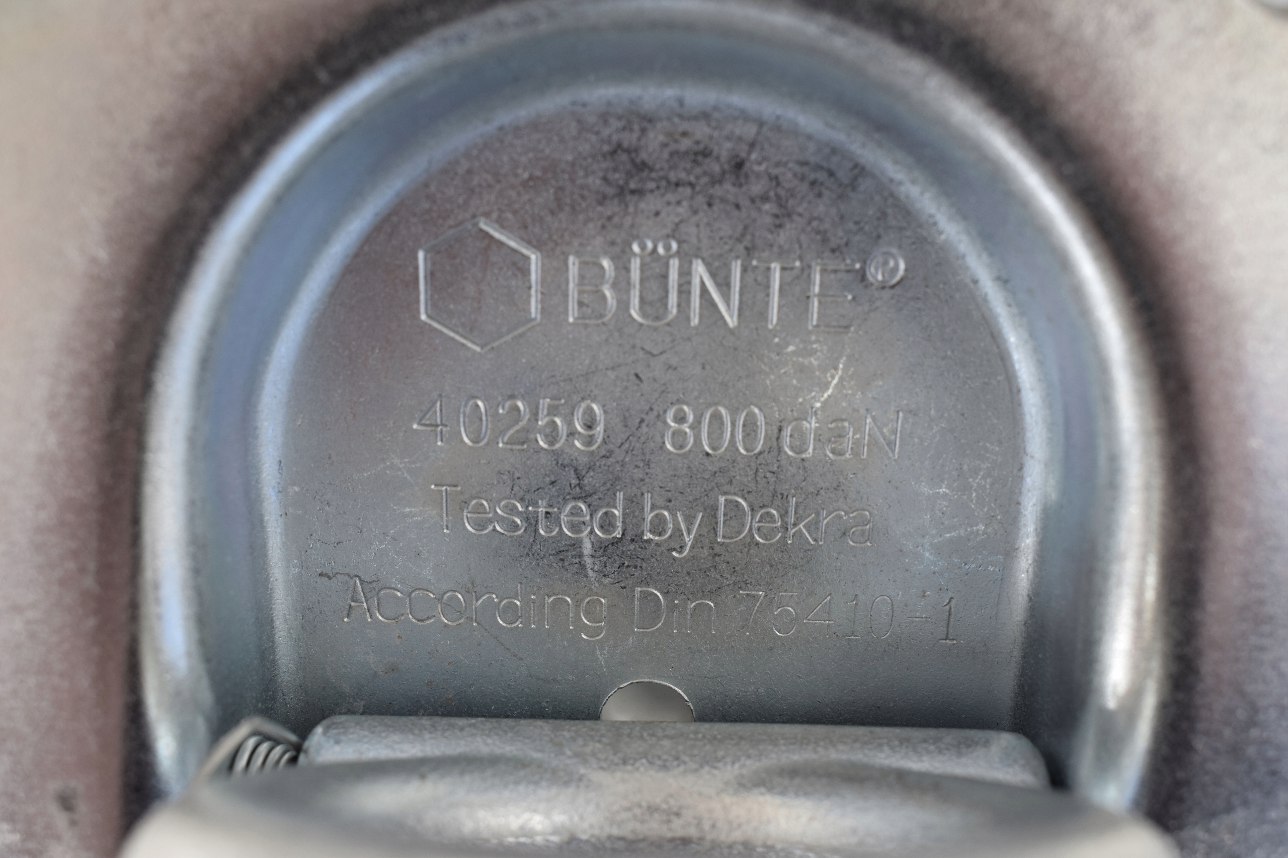 UCHWYT PODŁOGOWY przyczepy mocowania ładunku DEKRA Numer katalogowy części 40259