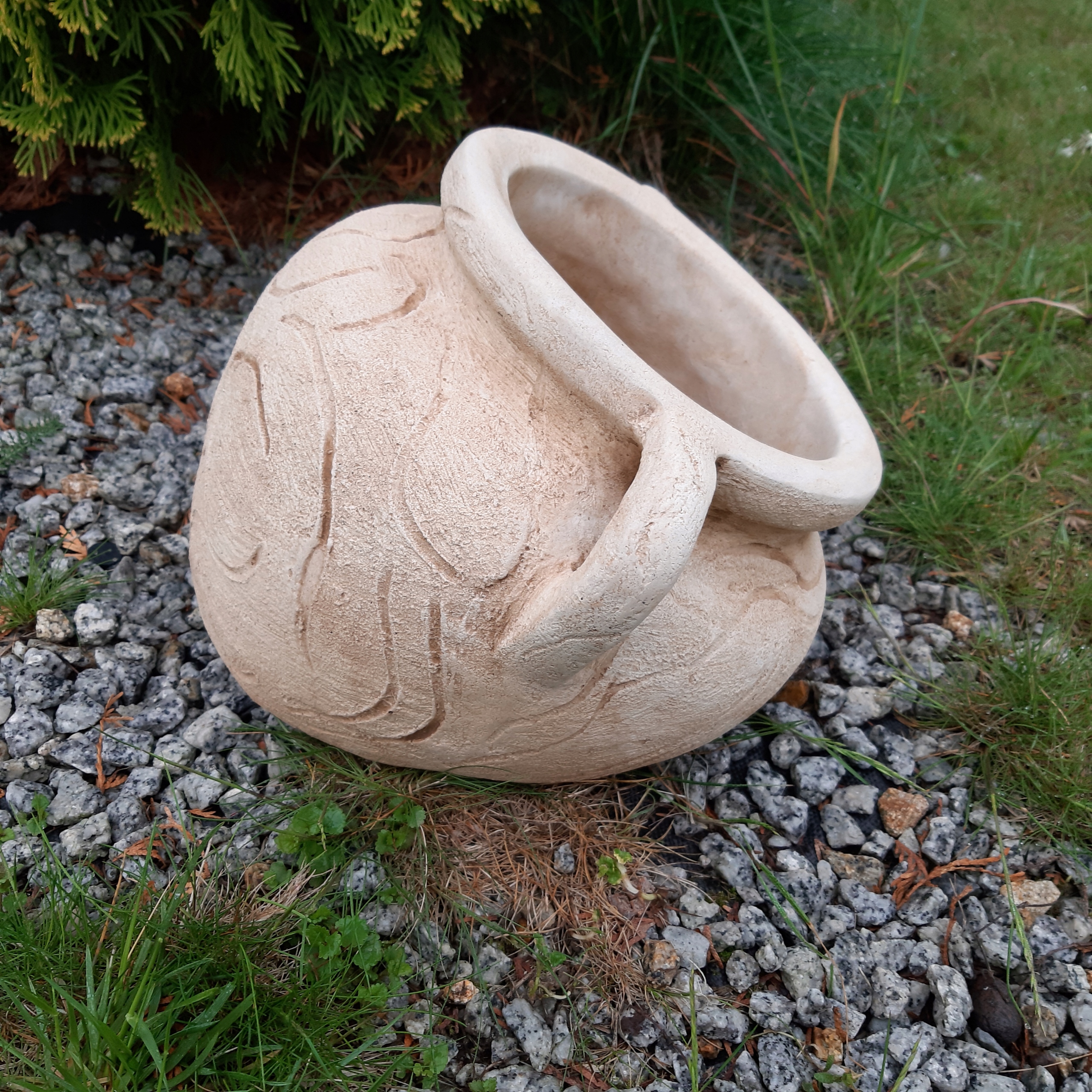 donica betonowa, dzban ogrodowy wazon, figury ogrodowe doniczka gazon Kod producenta D-044