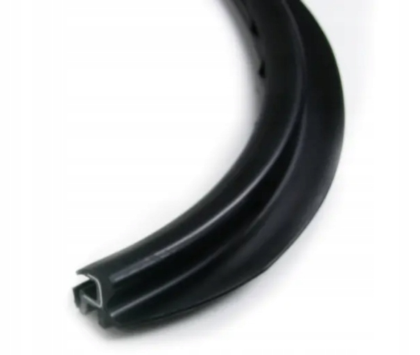 OE BMW 5 E60 GÓRNA USZCZELKA TYŁ SZYBY TYLNEJ Producent części BMW OE